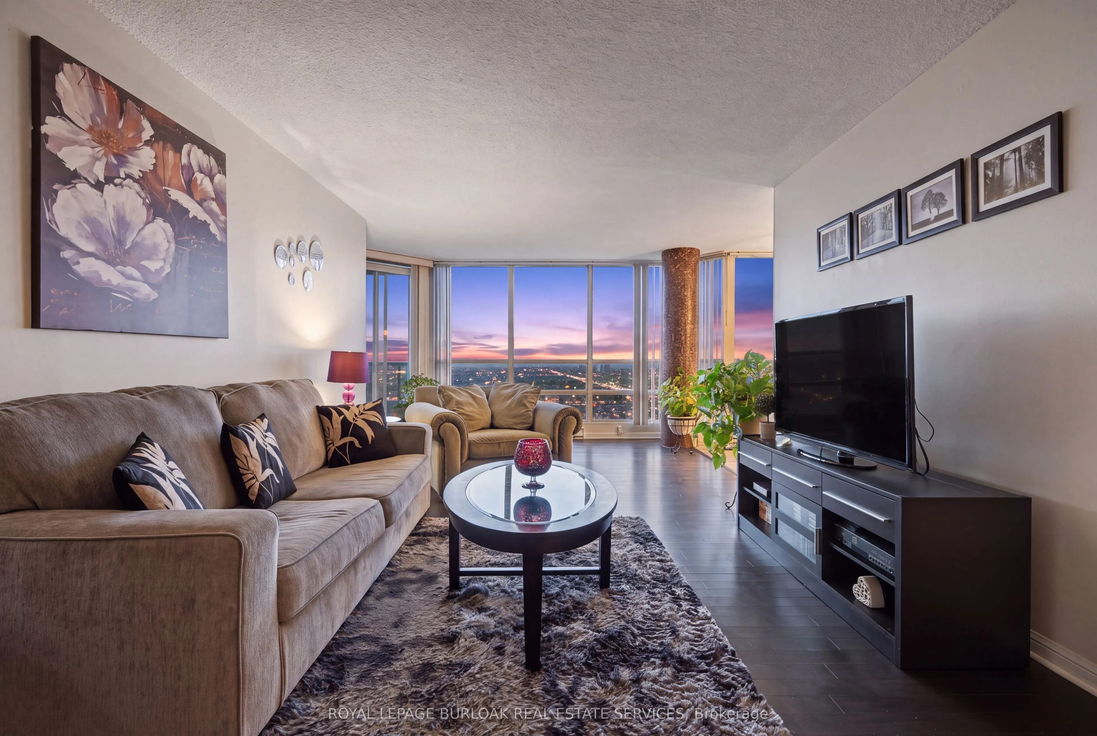 45 Kingsbridge Garden Circle #2407
