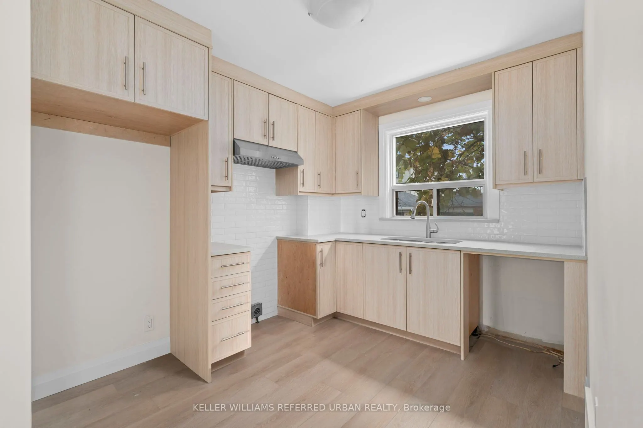 3 Duckworth Street
