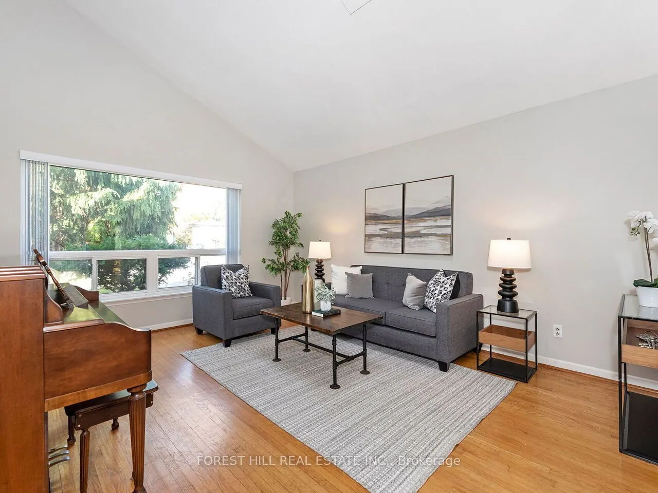 1421 Ludbrook Court