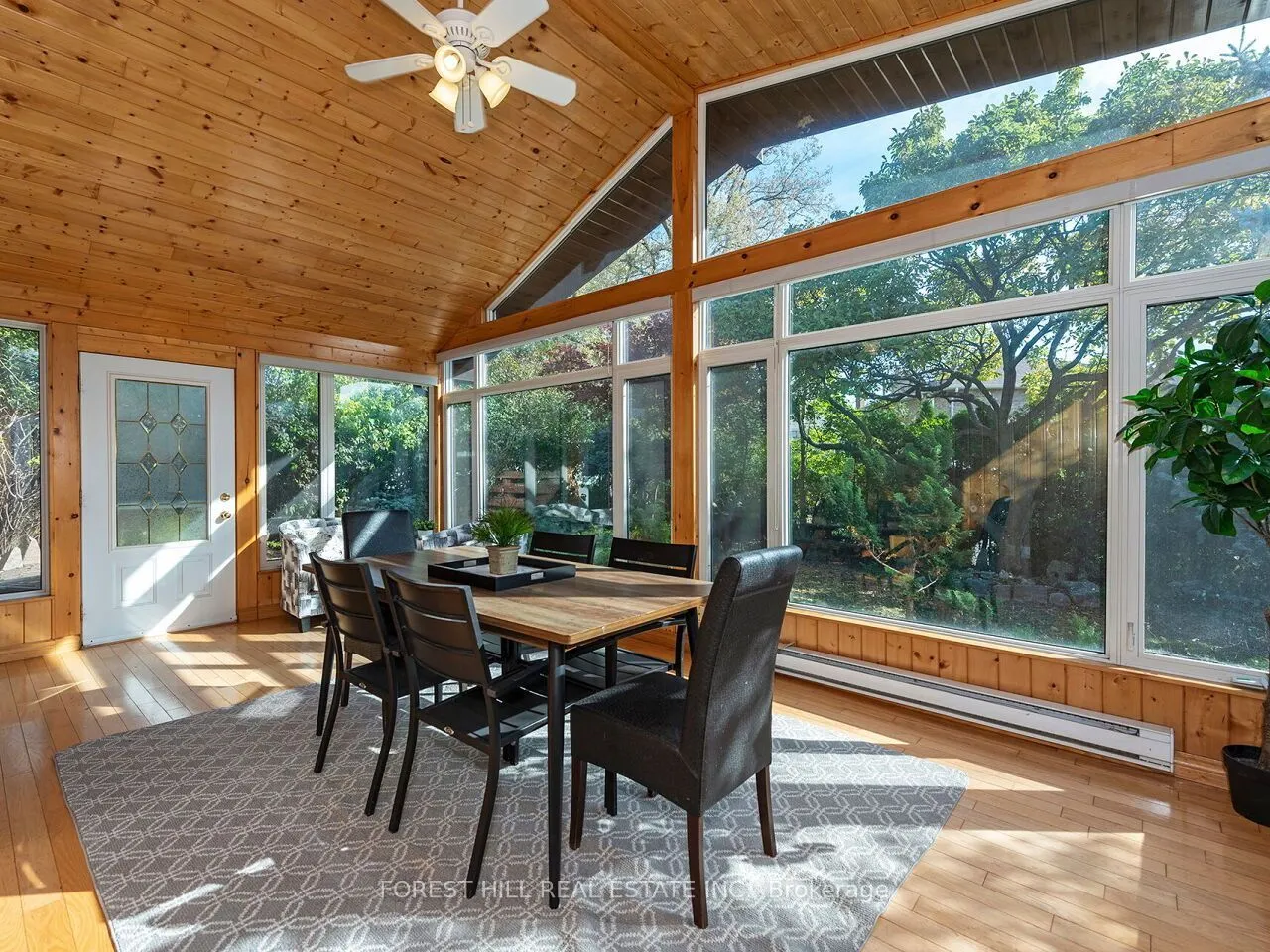 1421 Ludbrook Court