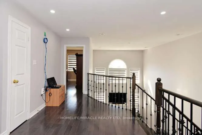 12 Plateau Drive