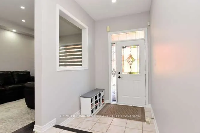 12 Plateau Drive