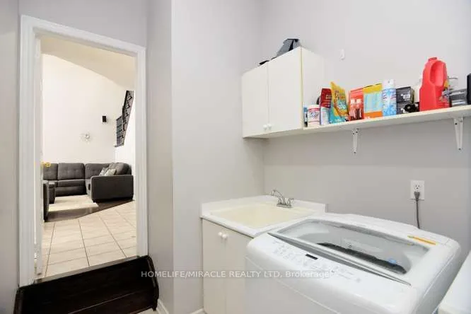 12 Plateau Drive