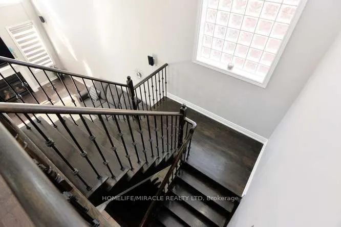 12 Plateau Drive