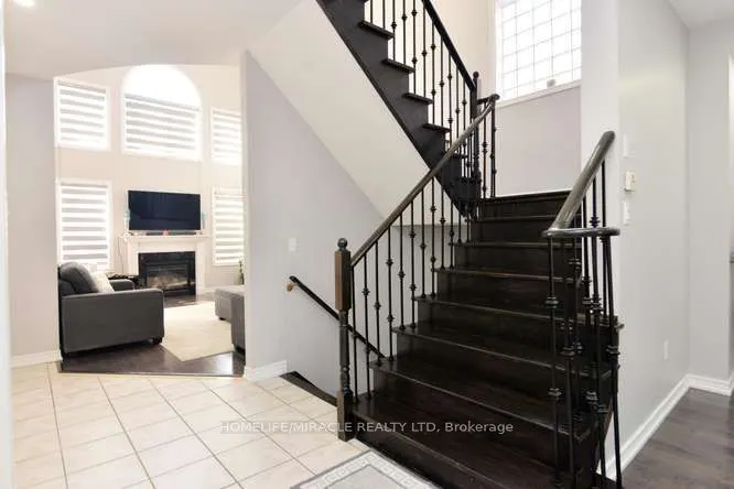 12 Plateau Drive