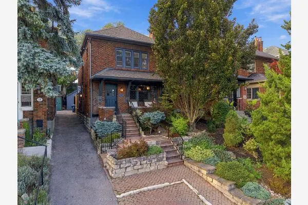 26 Larkin Avenue