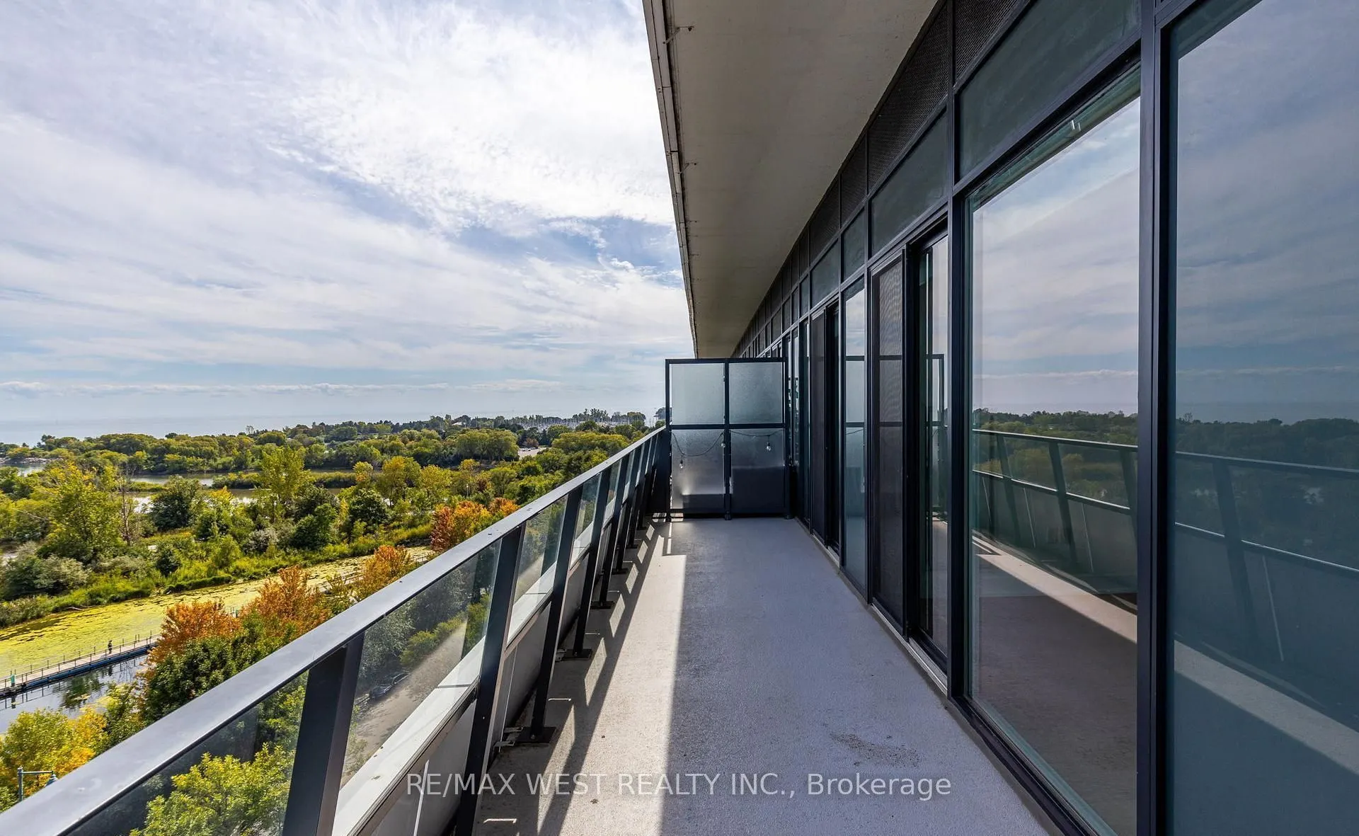 20 Shore Breeze Drive #702