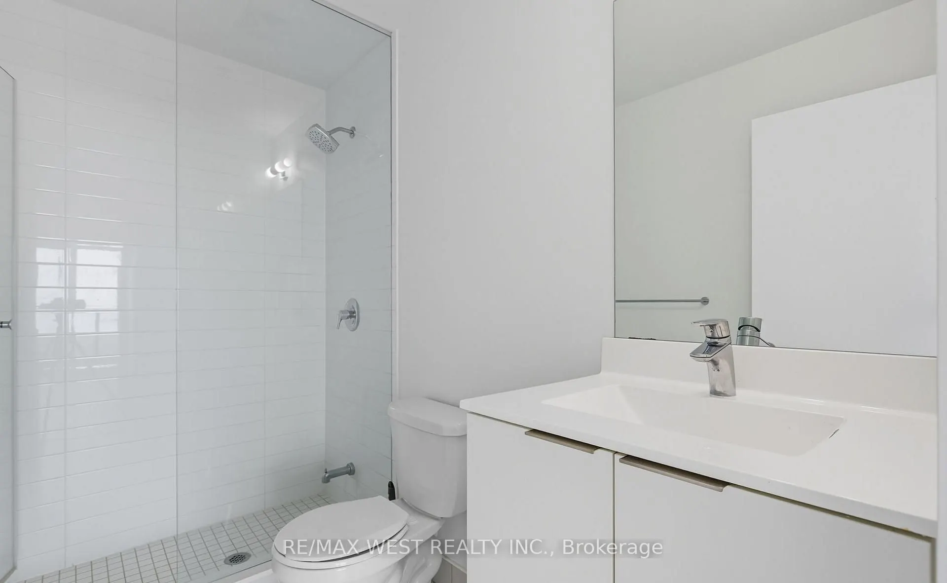 20 Shore Breeze Drive #702