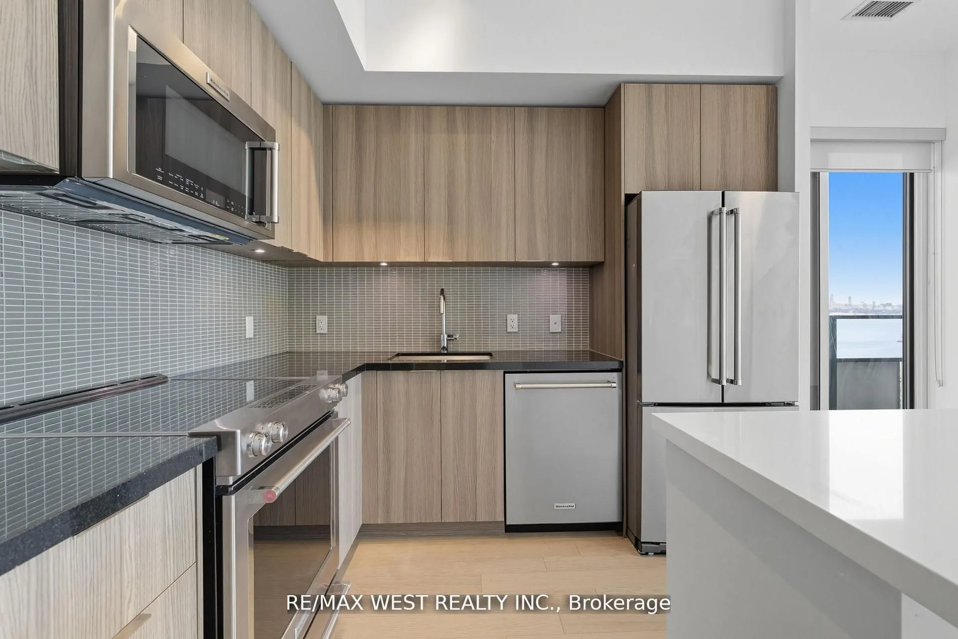 20 Shore Breeze Drive #702