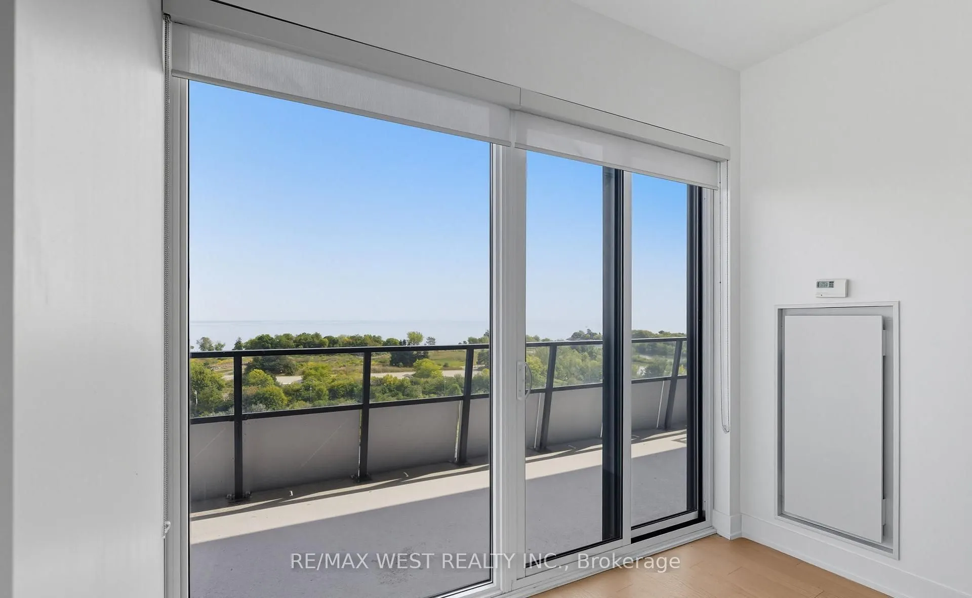 20 Shore Breeze Drive #702