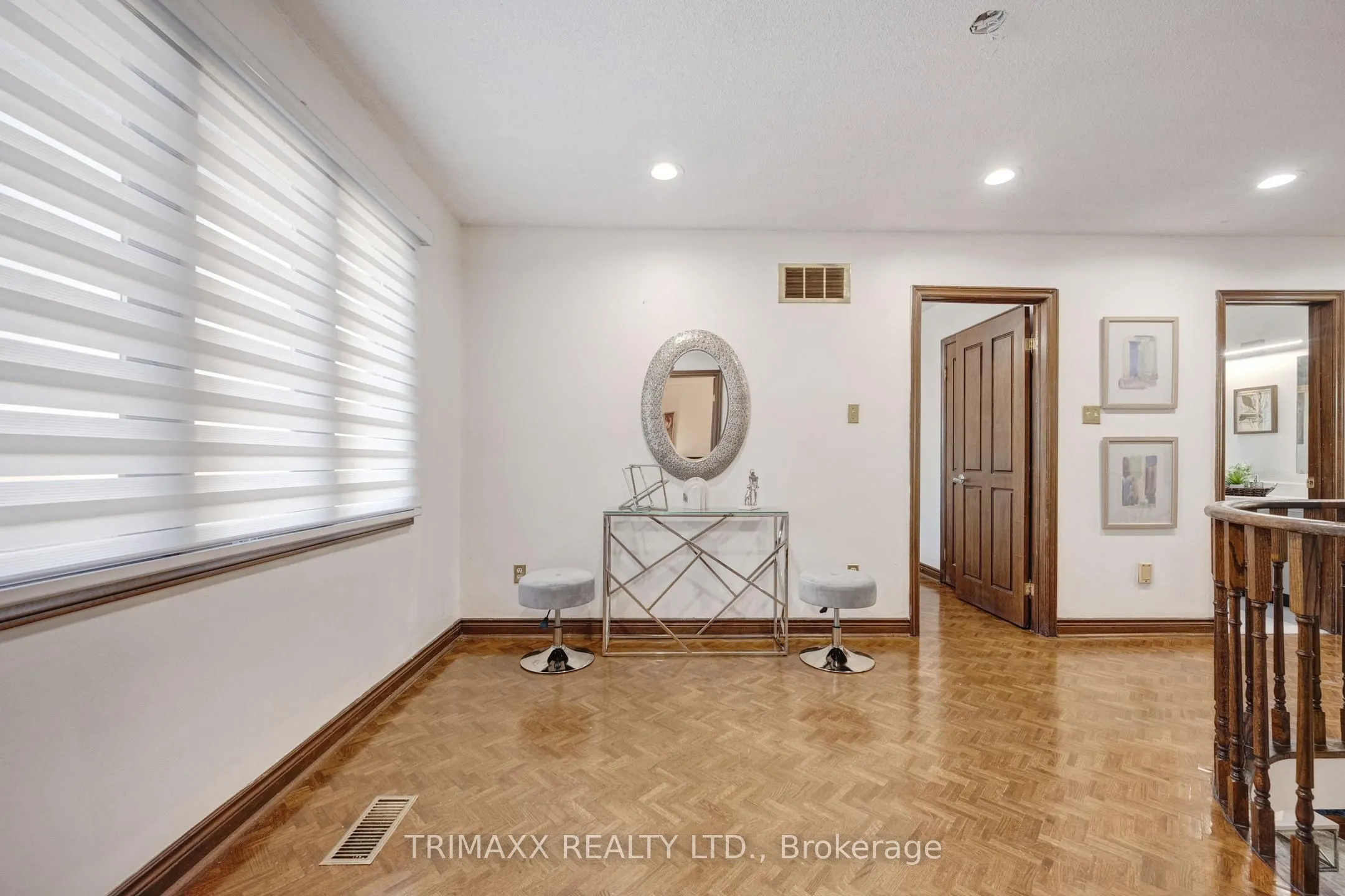 23 Oaklea Boulevard