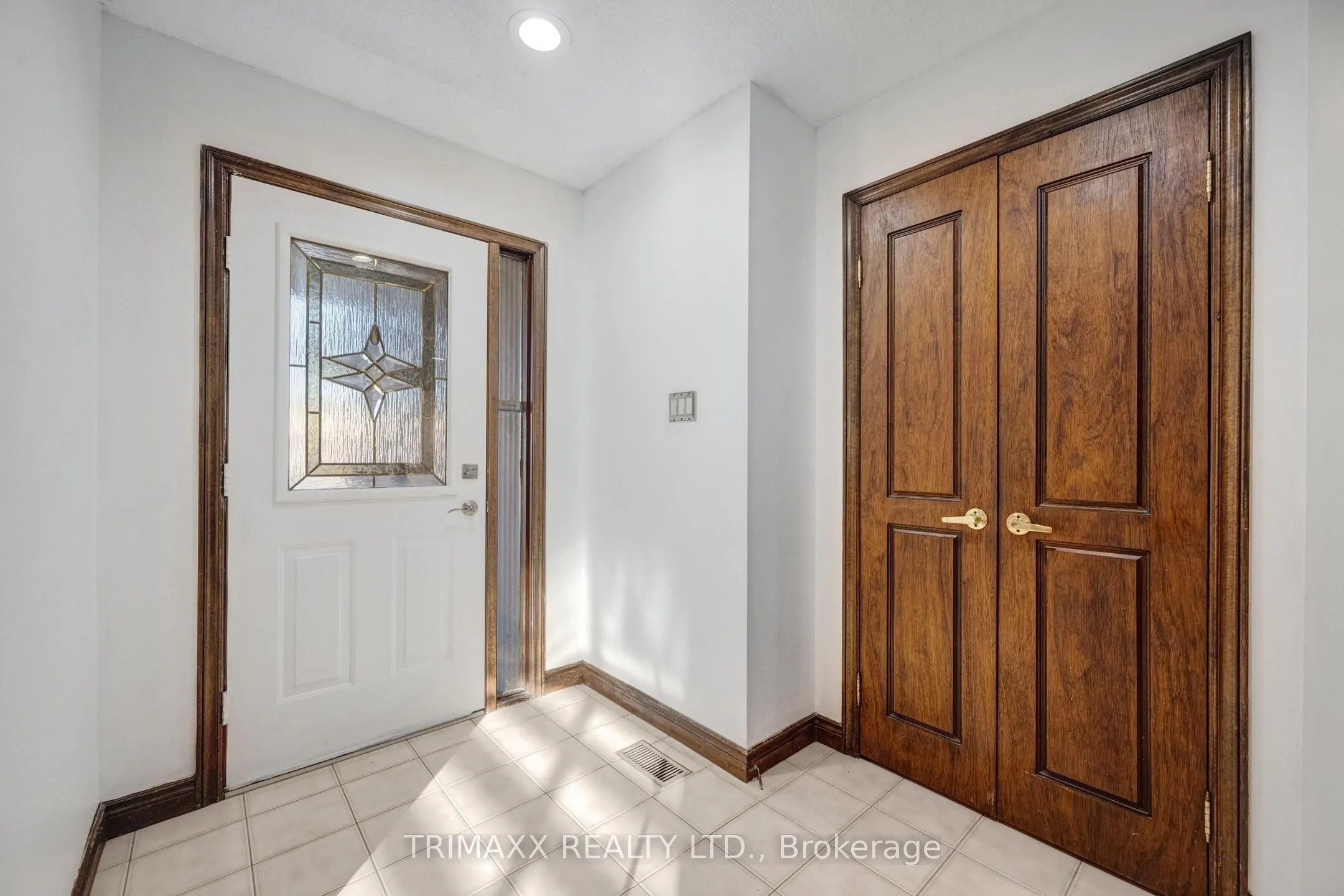 23 Oaklea Boulevard