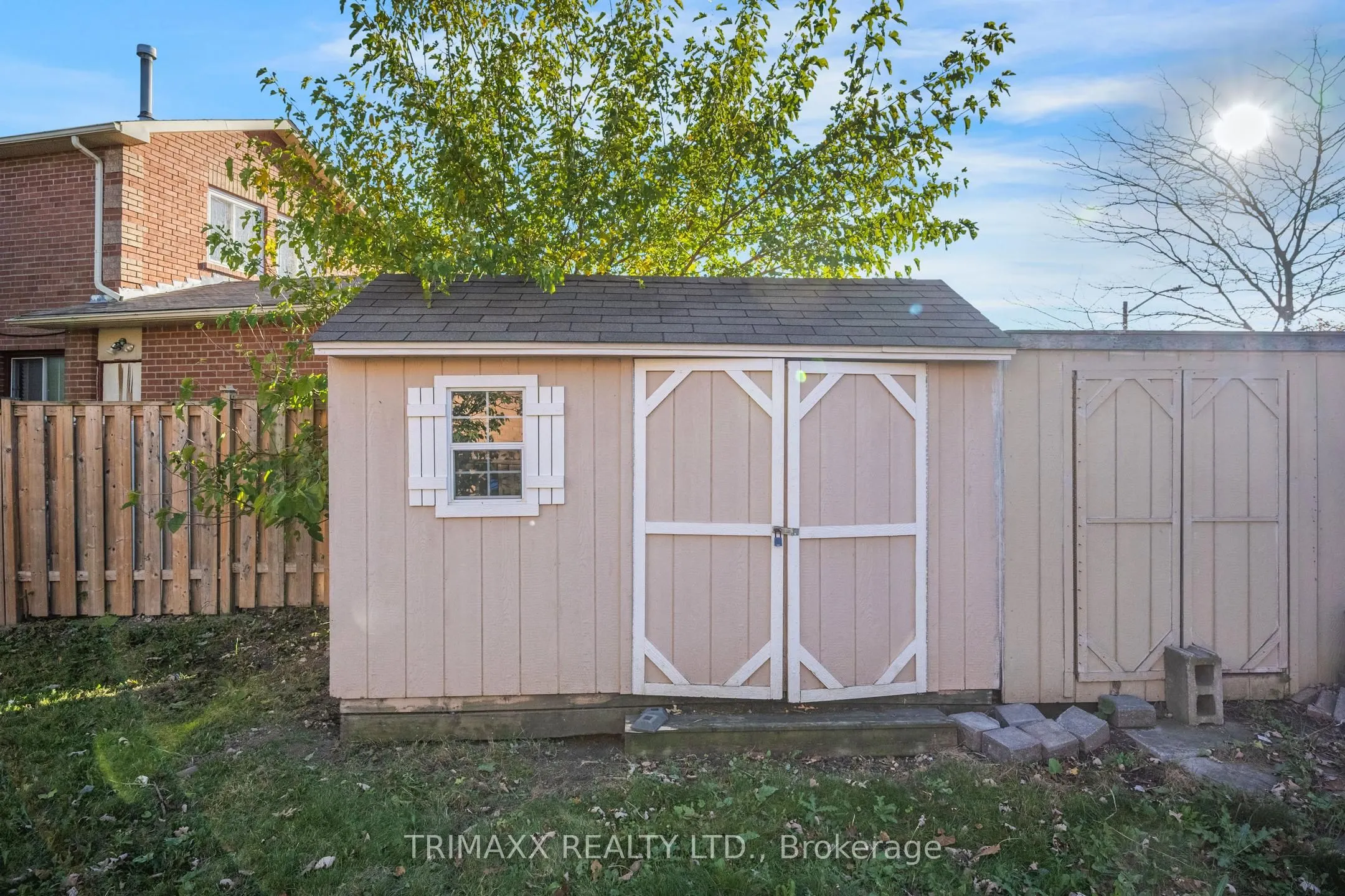 23 Oaklea Boulevard