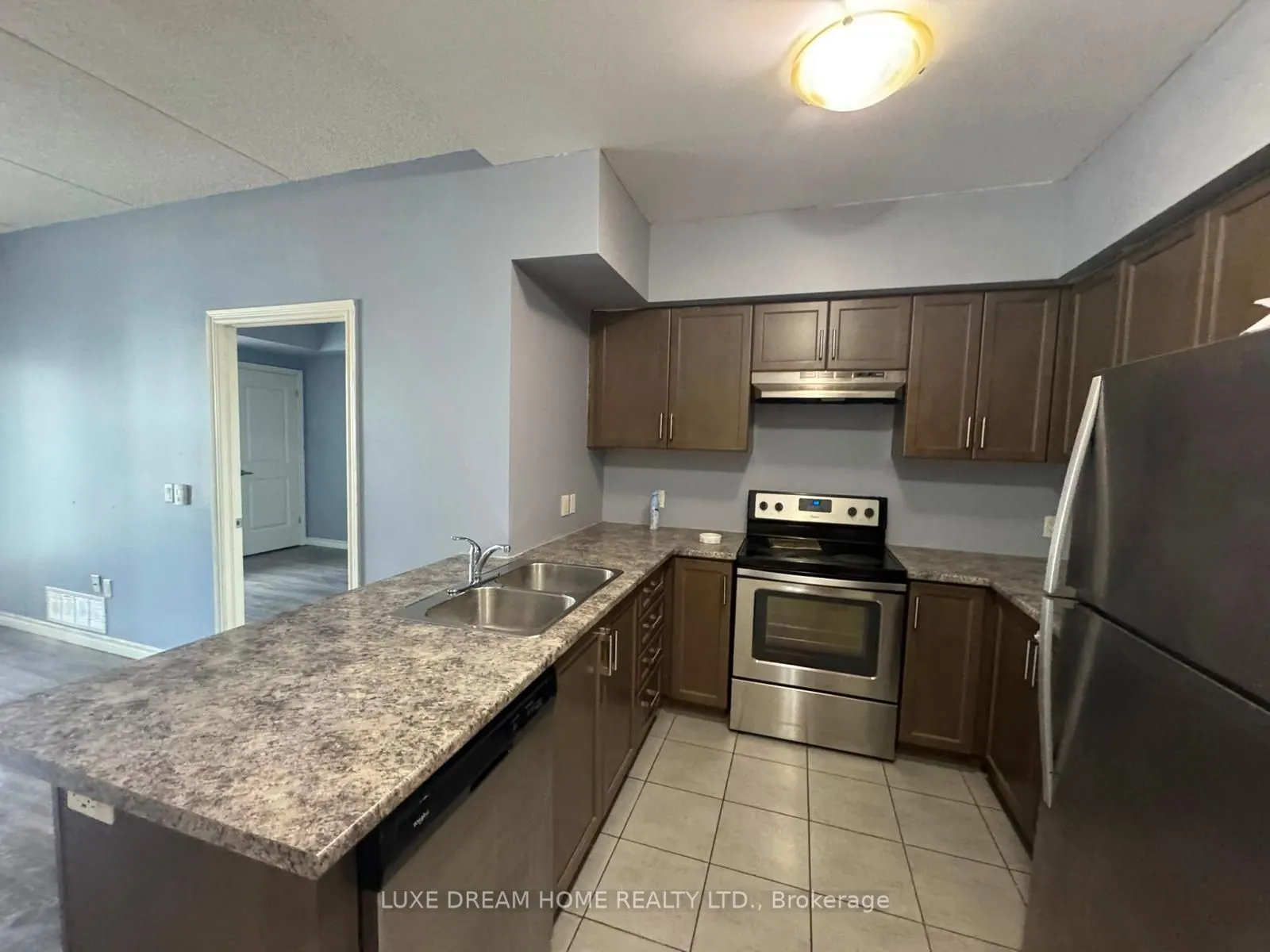 620 Sauve Street E #206
