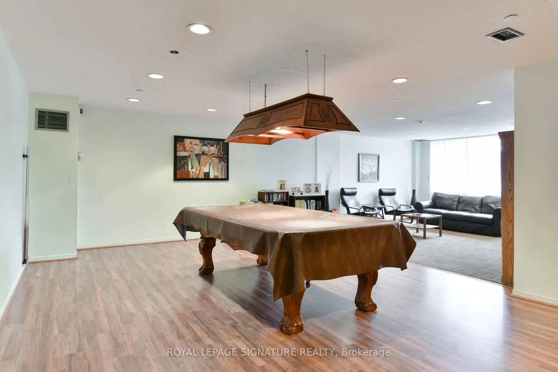 145 Hillcrest Avenue #1608