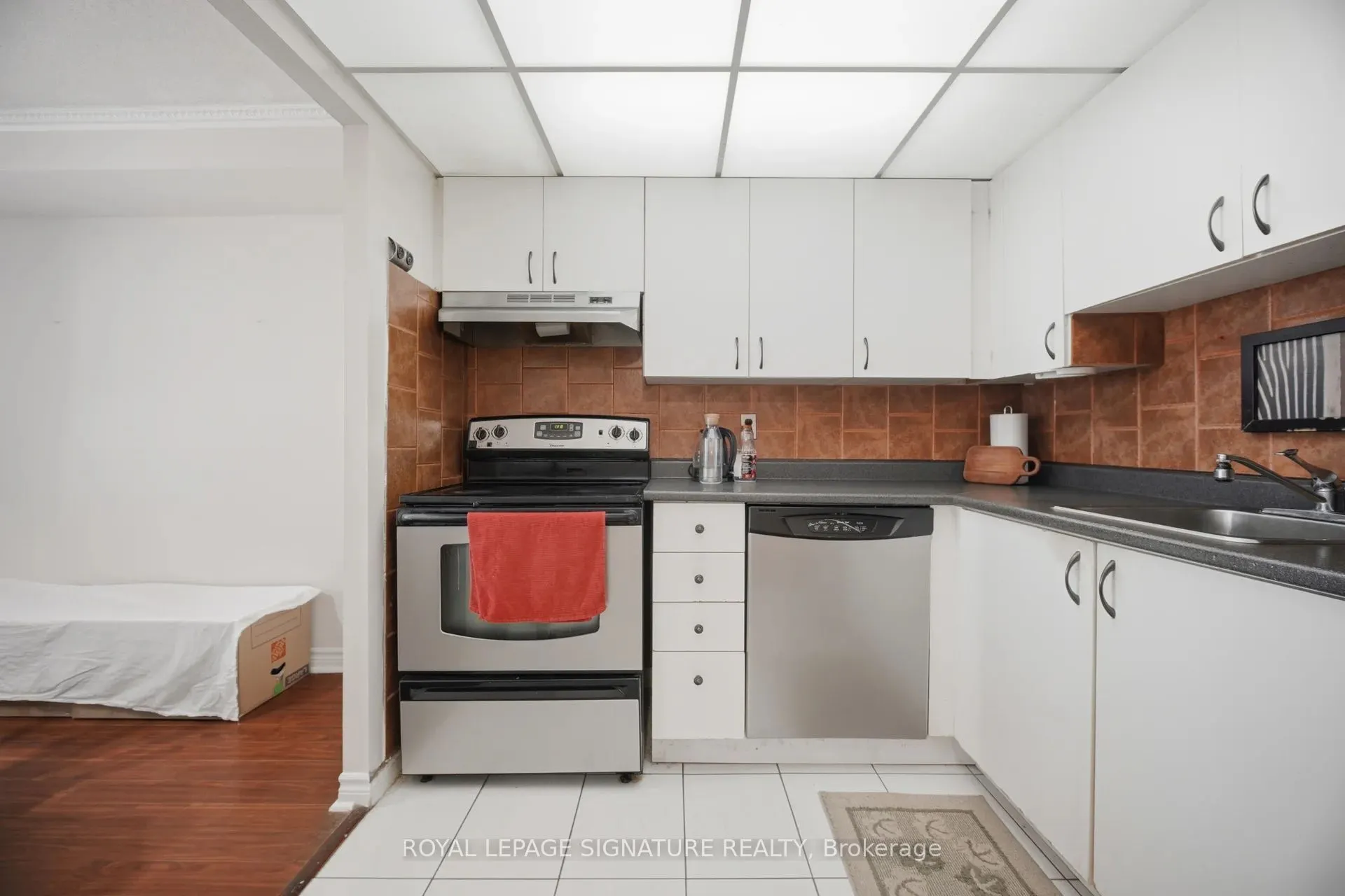 145 Hillcrest Avenue #1608