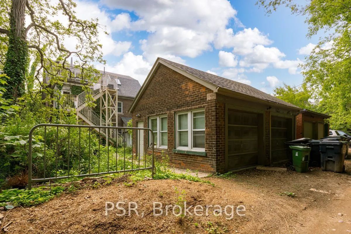 483 Parkside Drive #2B