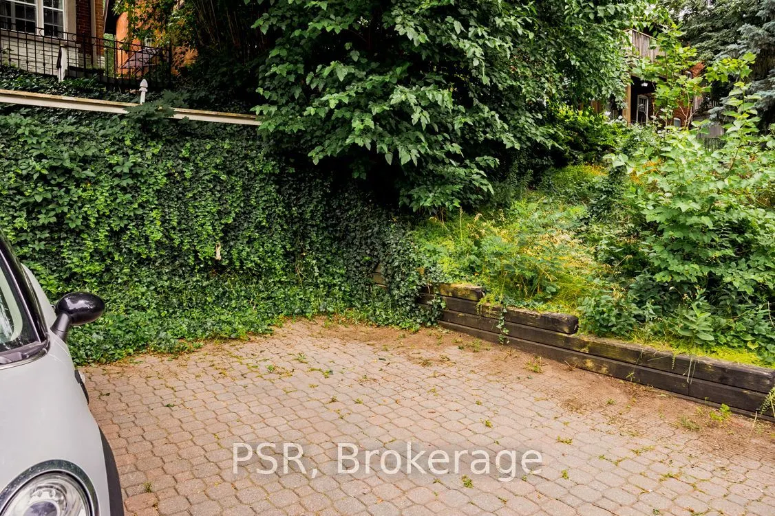 483 Parkside Drive #2B