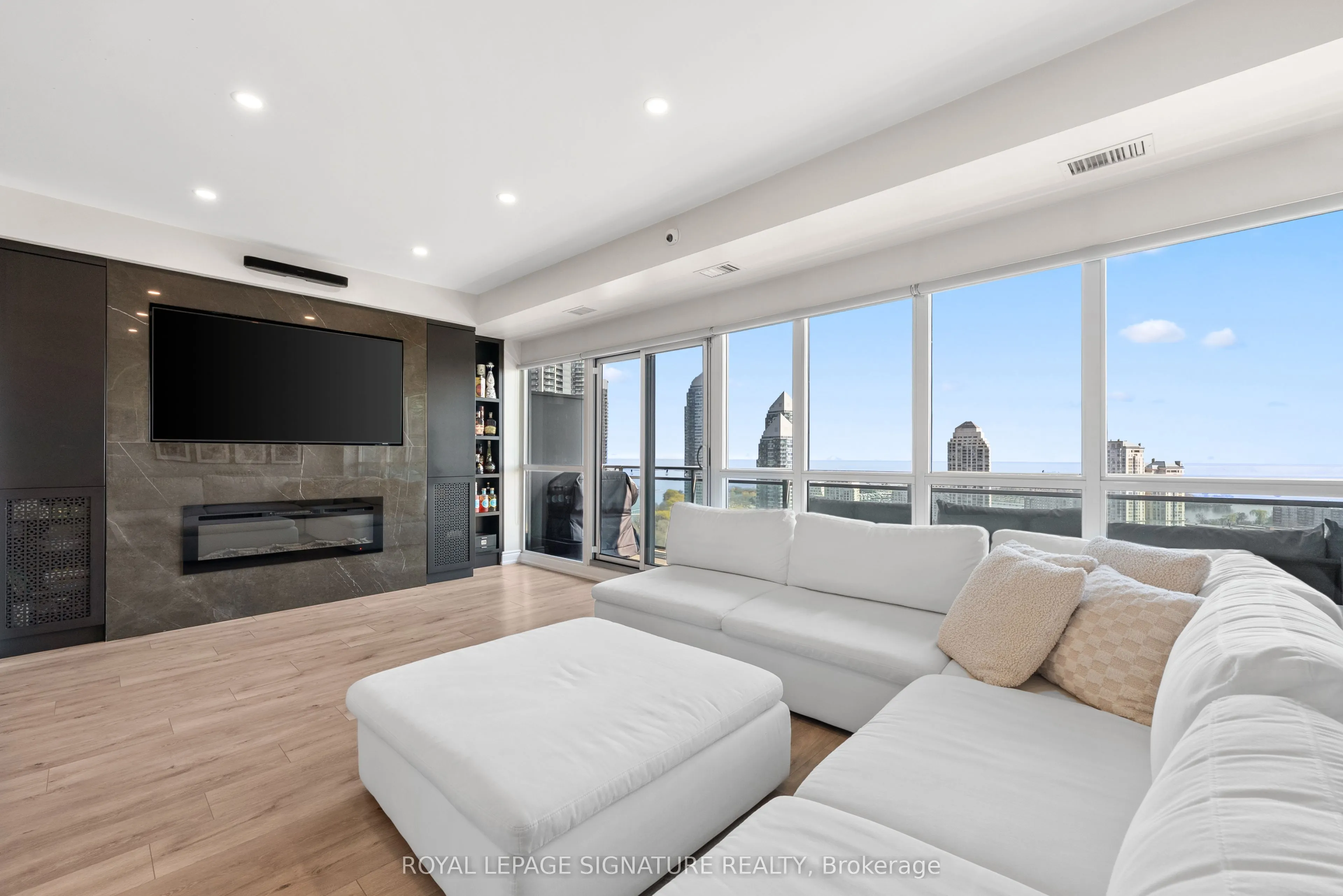 165 Legion Road N #2128