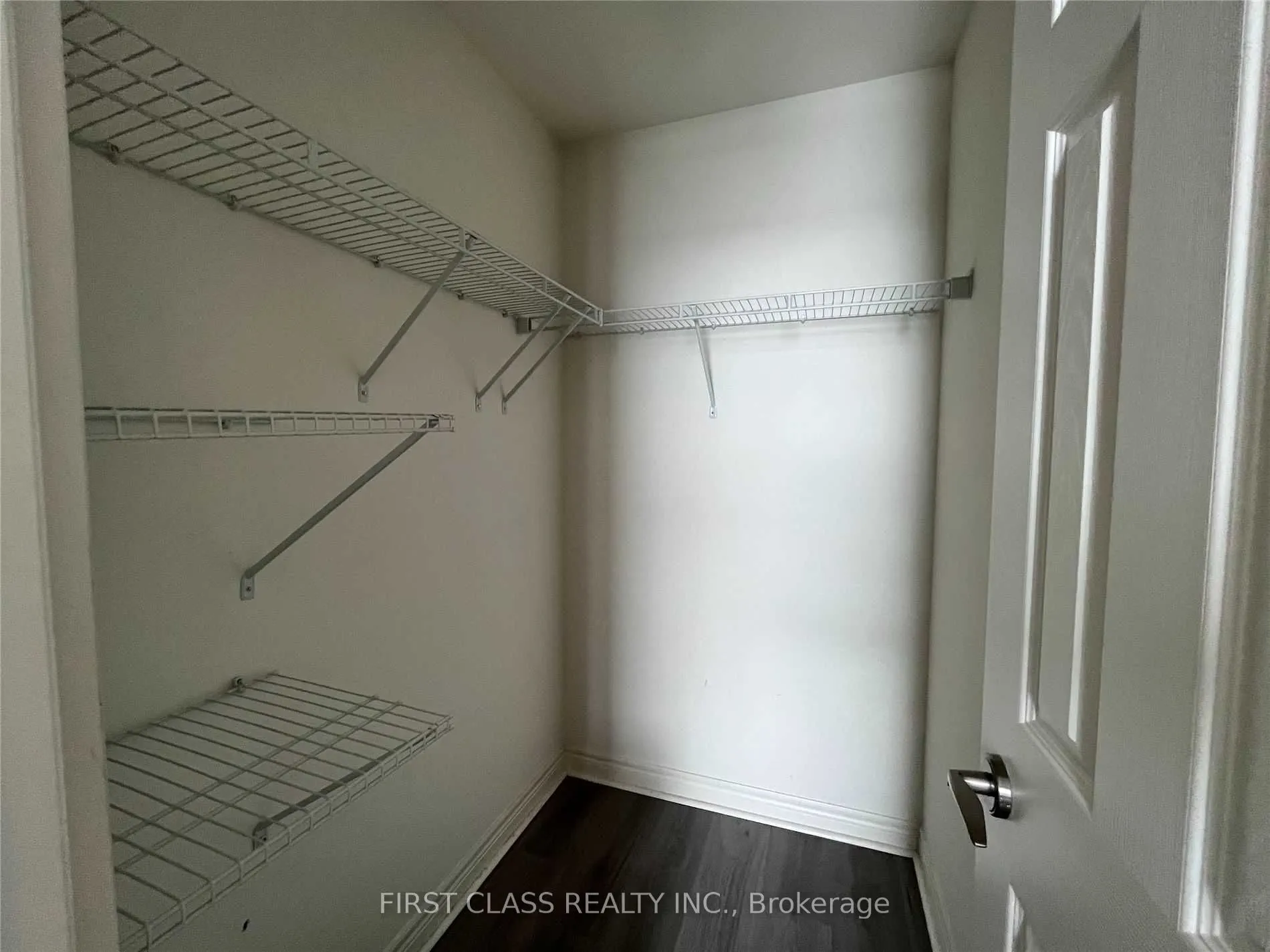 339 Rathburn Road W #1015