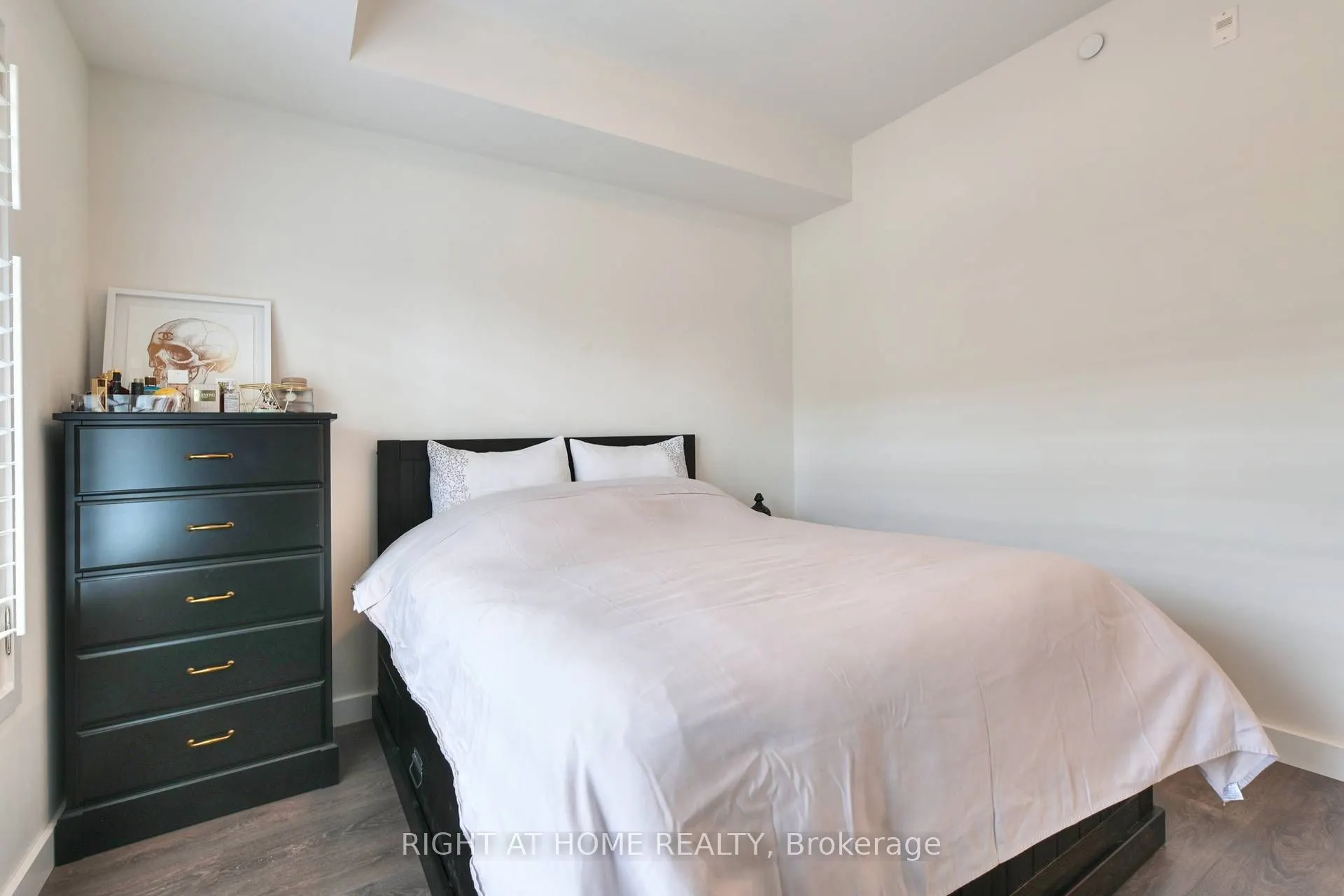 5035 Harvard Road #101