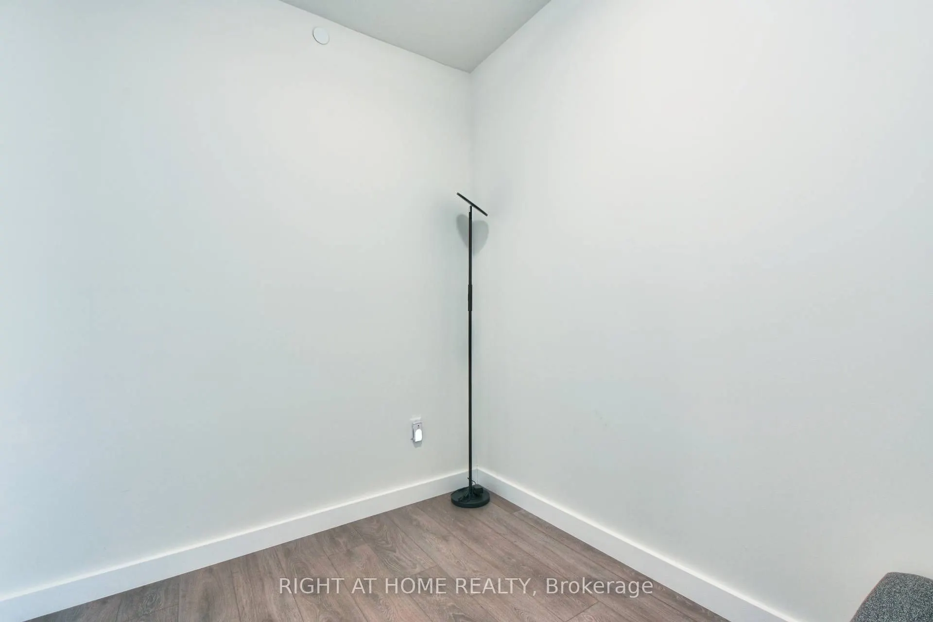 5035 Harvard Road #101