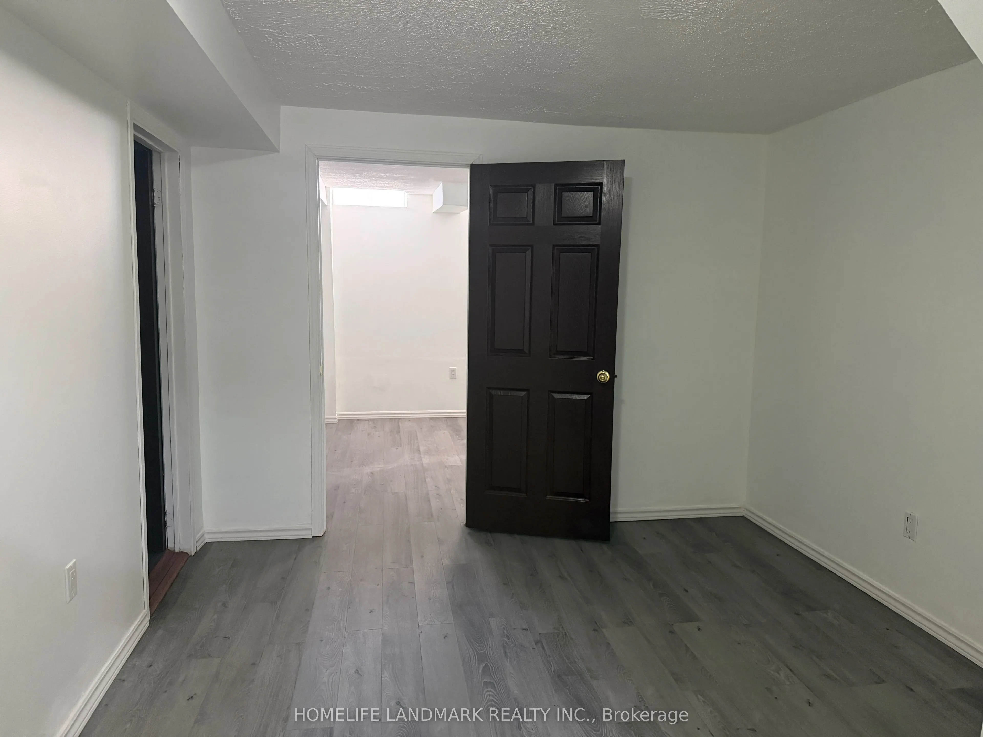 1226 Windbrook Grove