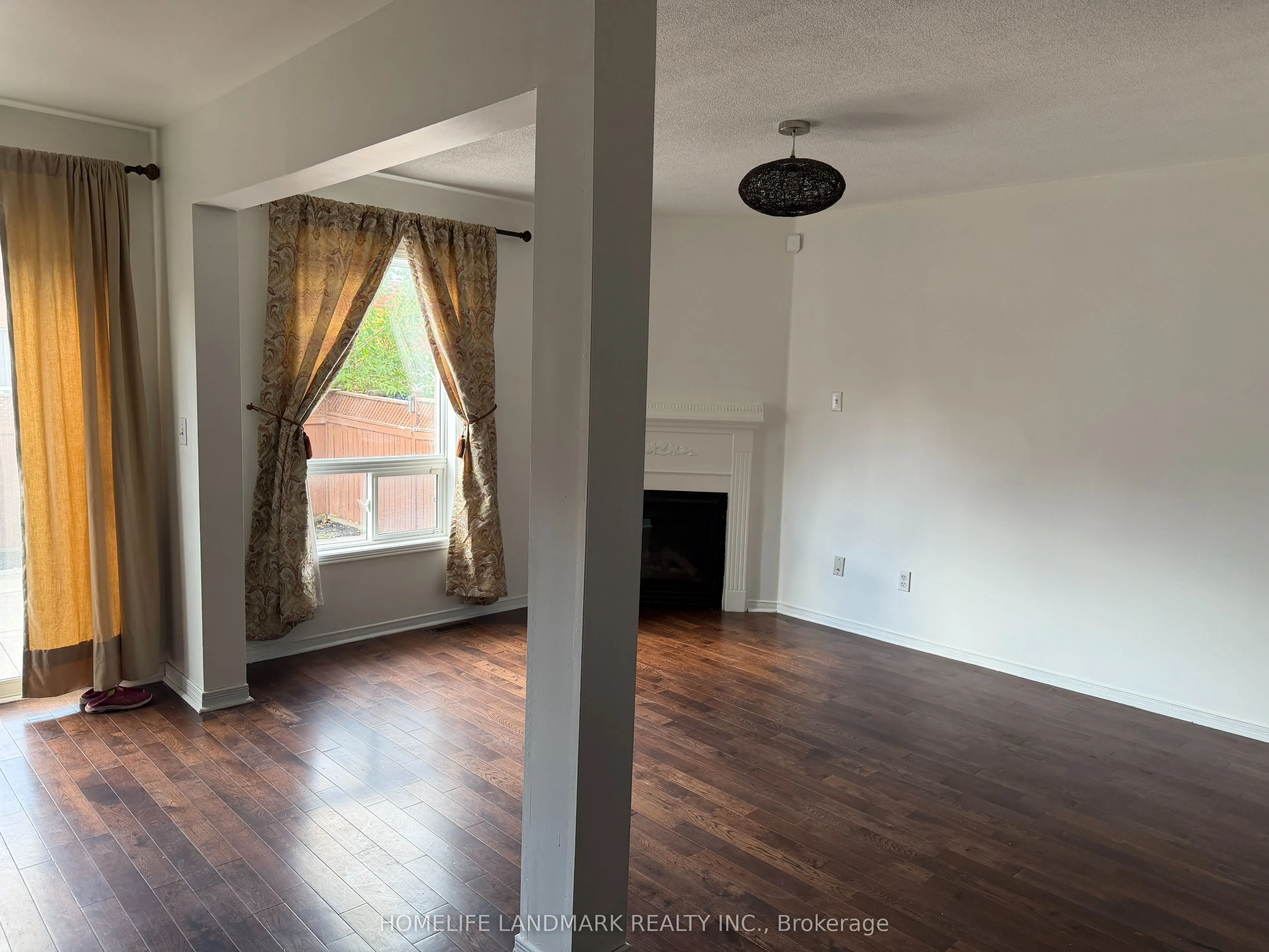 1226 Windbrook Grove