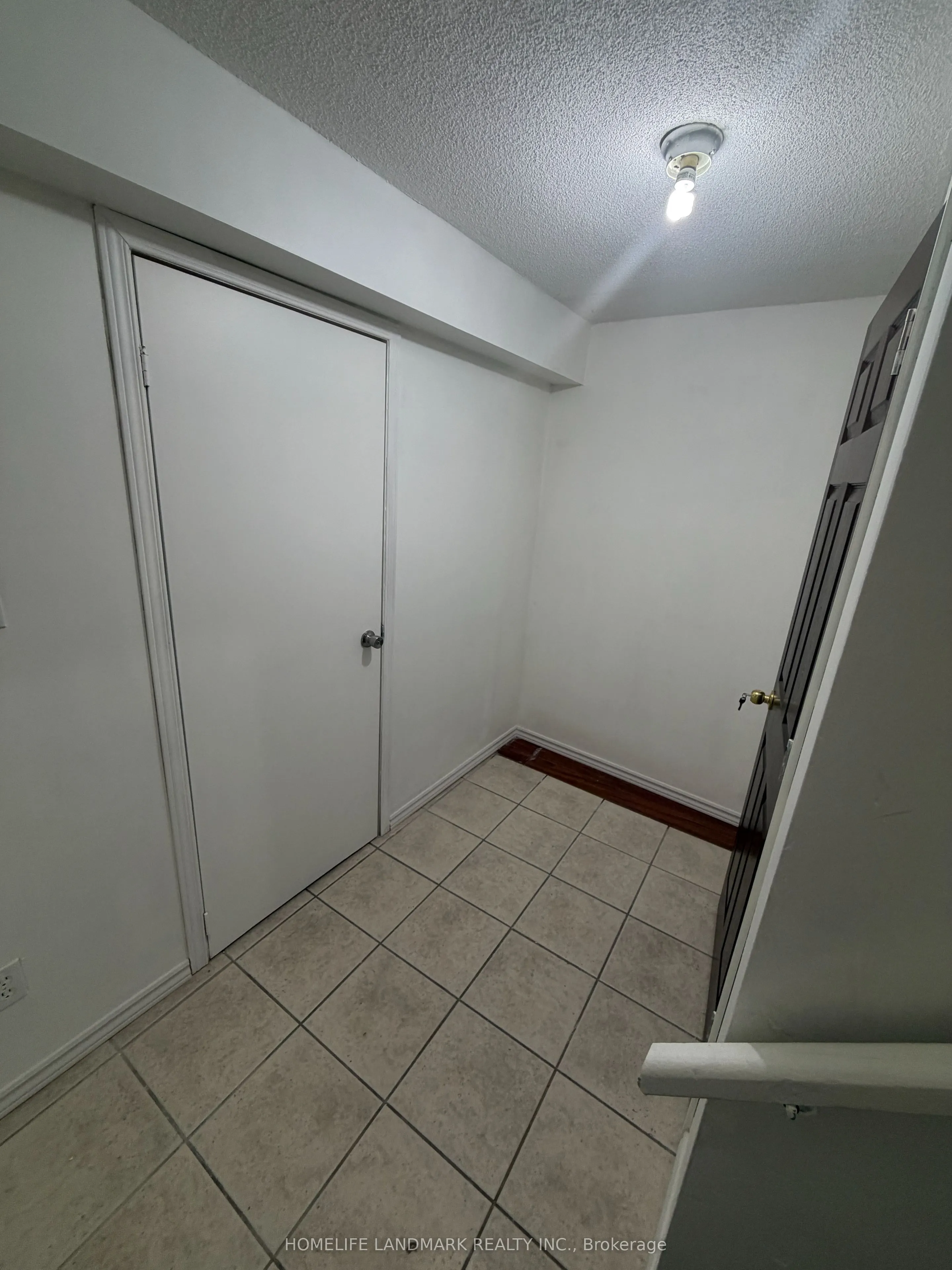 1226 Windbrook Grove