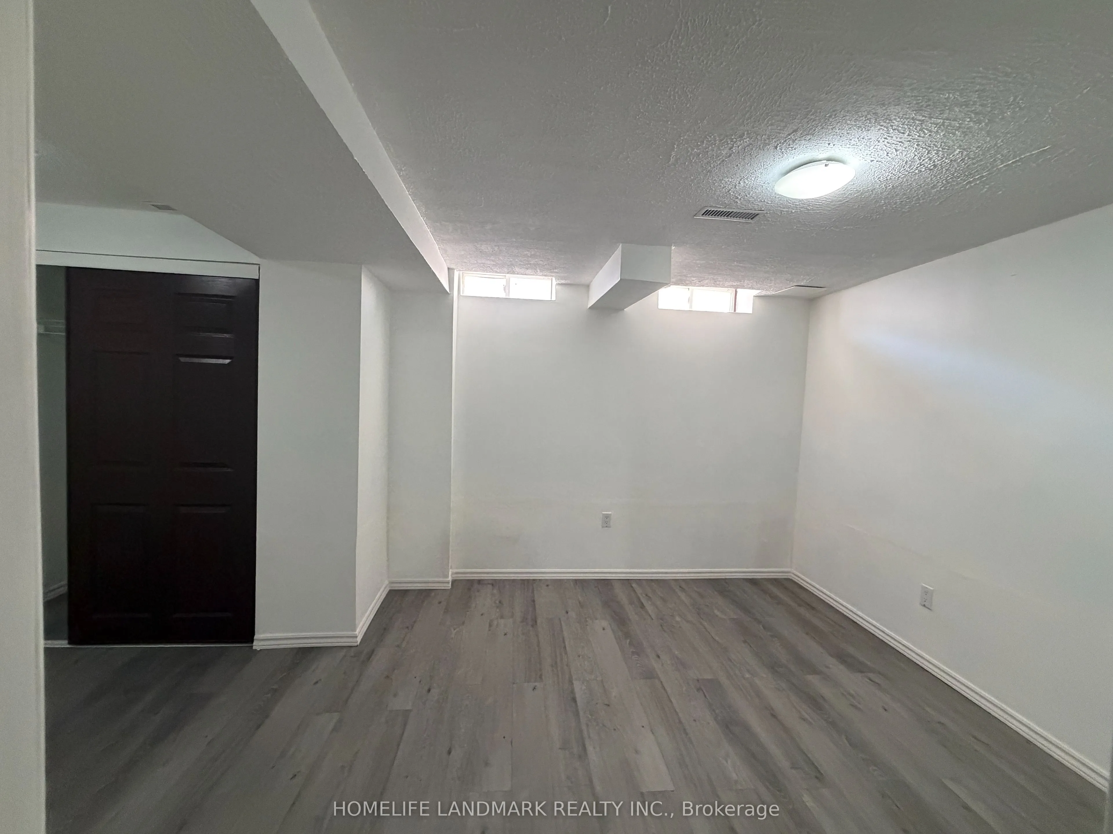 1226 Windbrook Grove