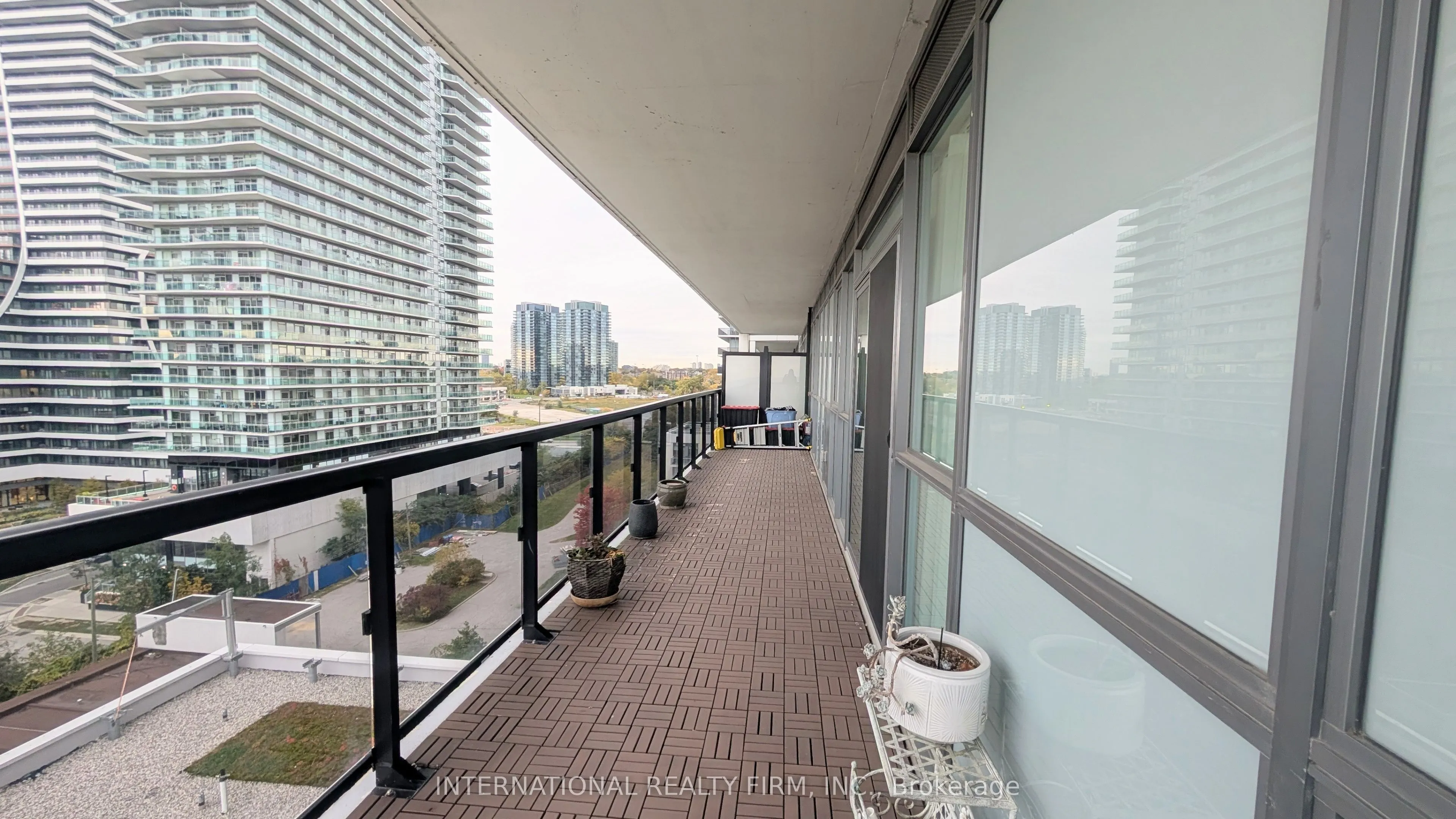 65 Annie Craig Drive #809