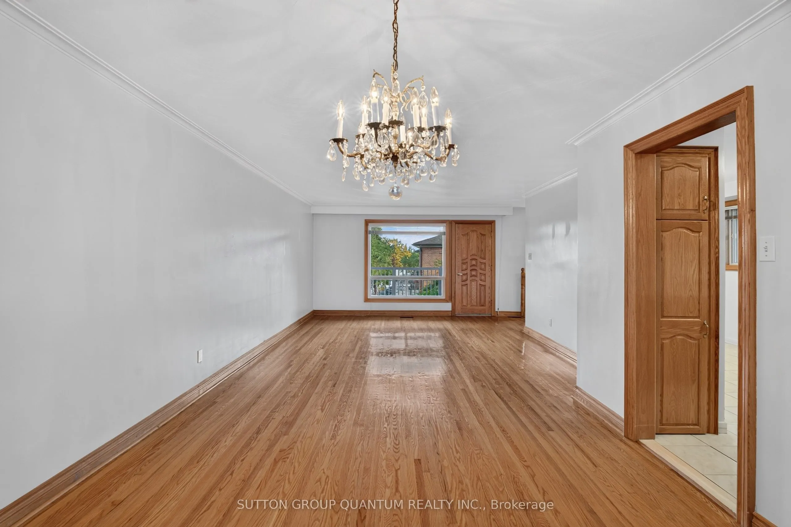 3697 Broomhill Crescent