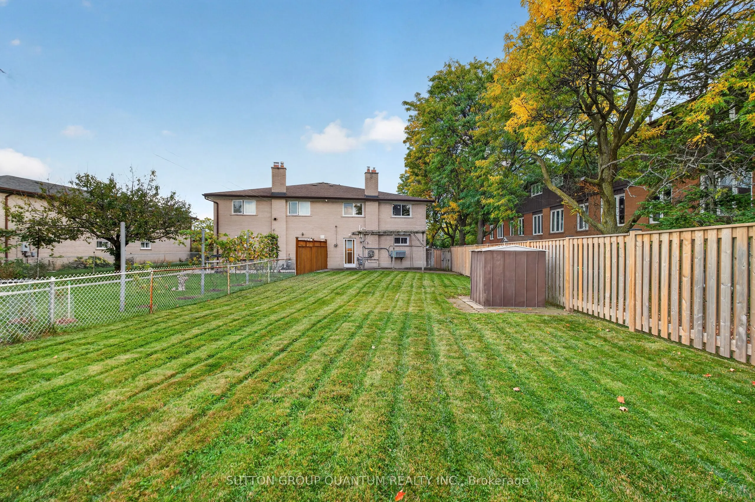 3697 Broomhill Crescent