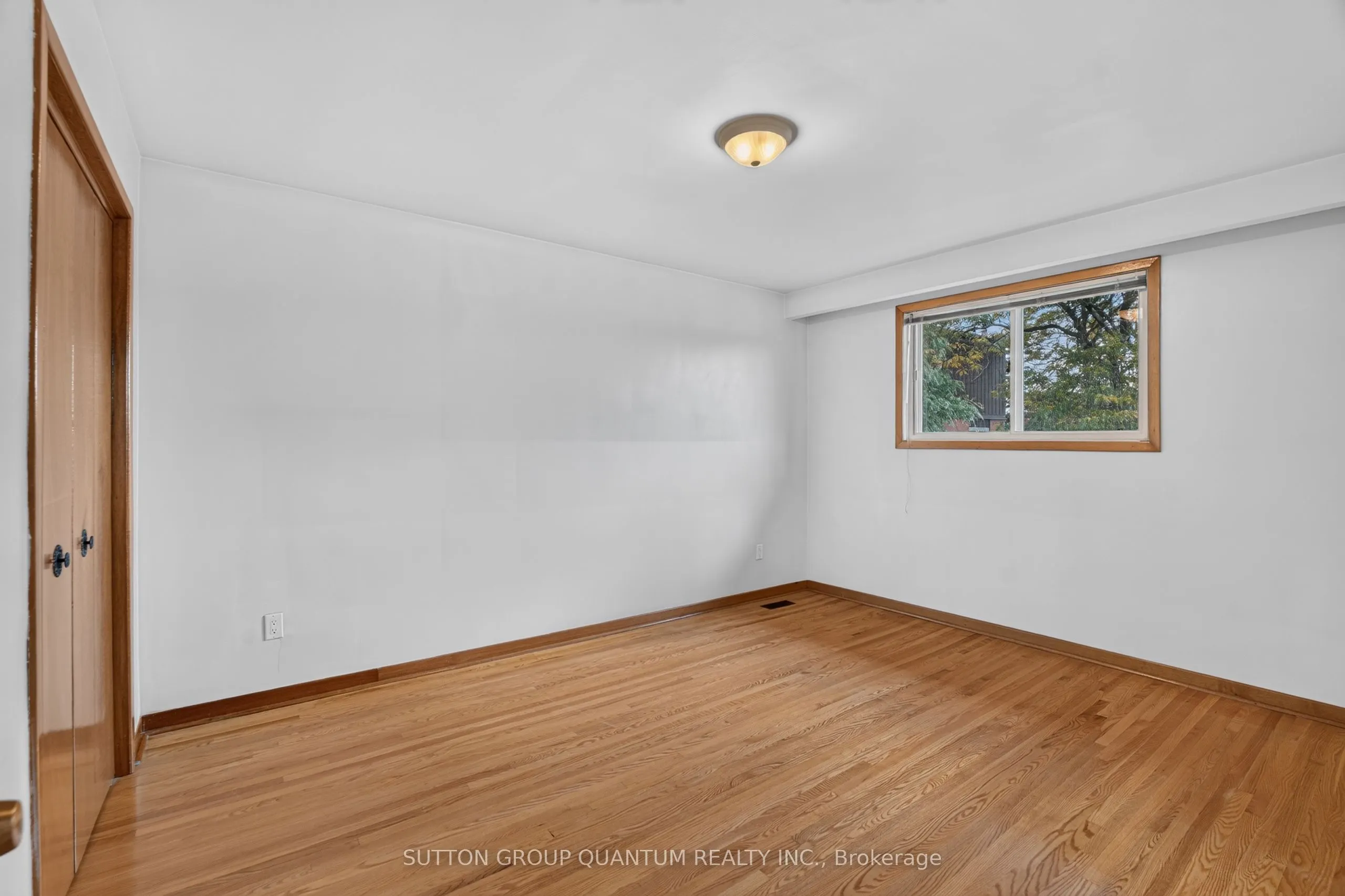 3697 Broomhill Crescent