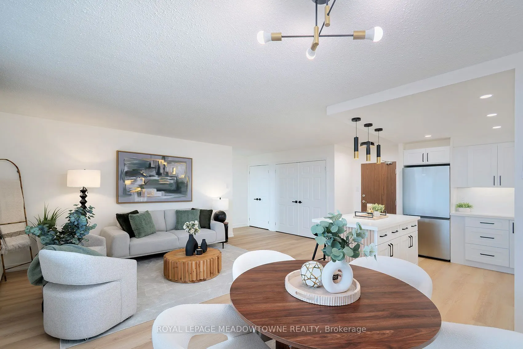 2301 Derry Road W ##806