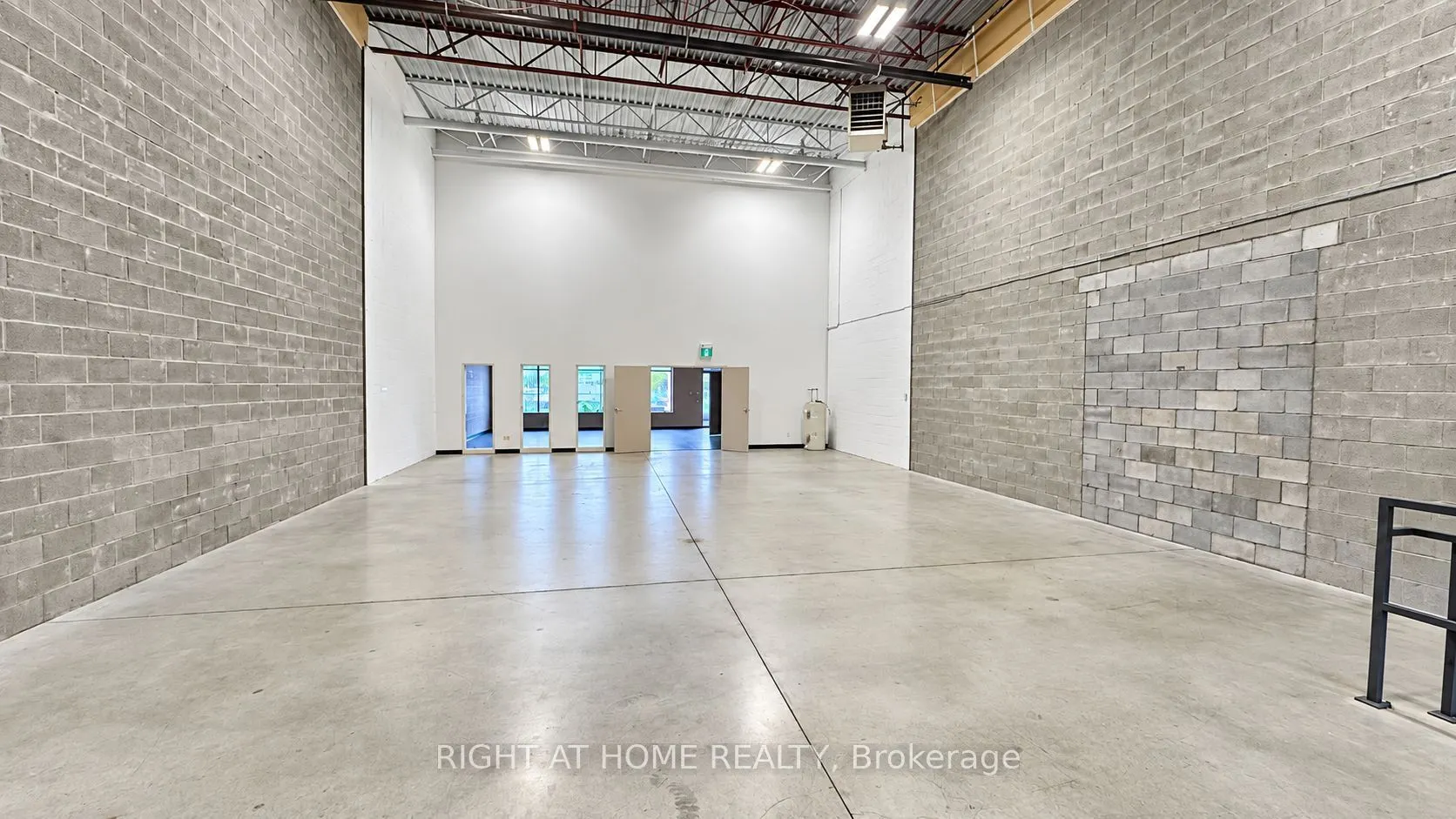 4090 Ridgeway Drive #10