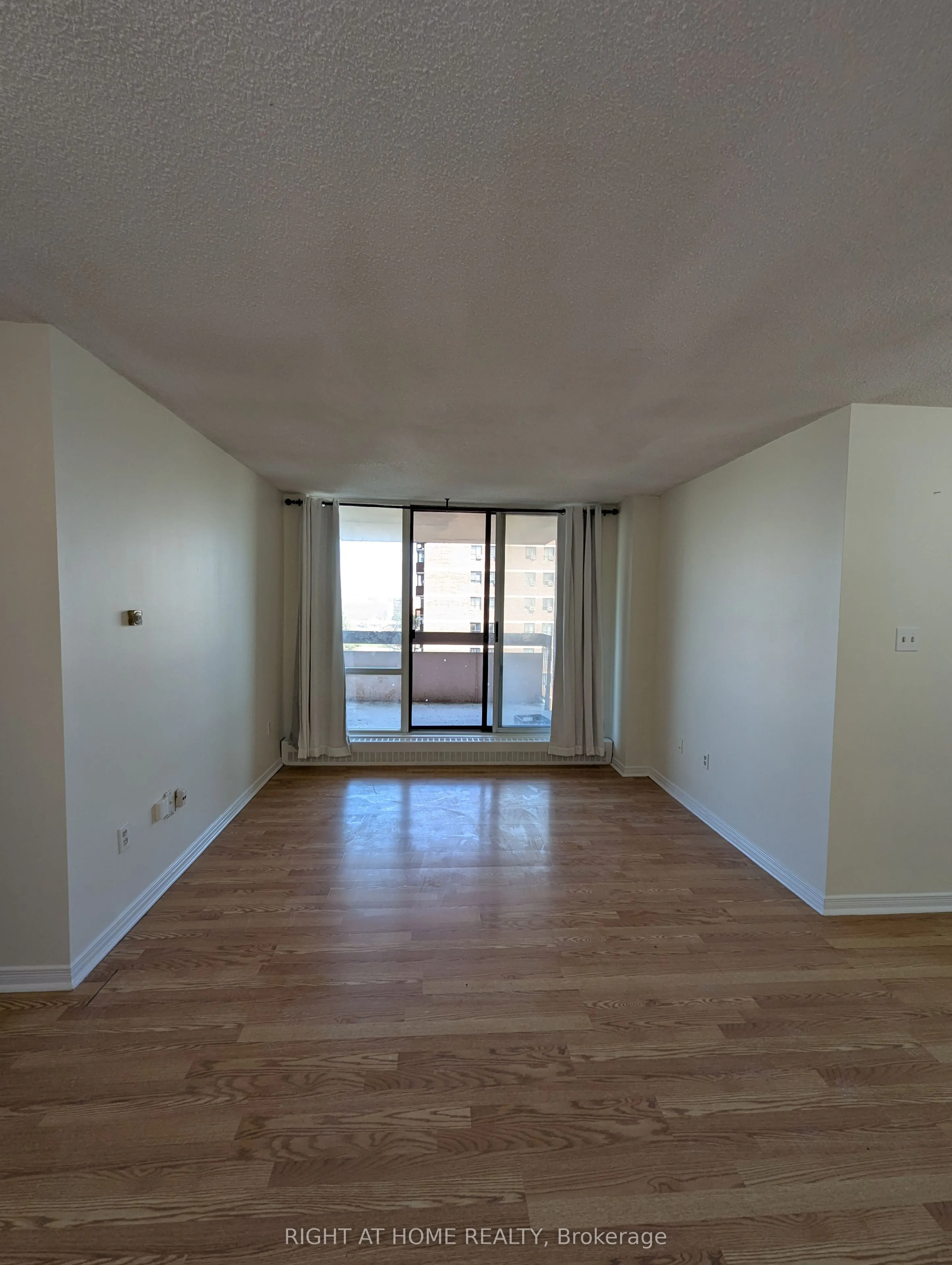 1615 Bloor Street N #708