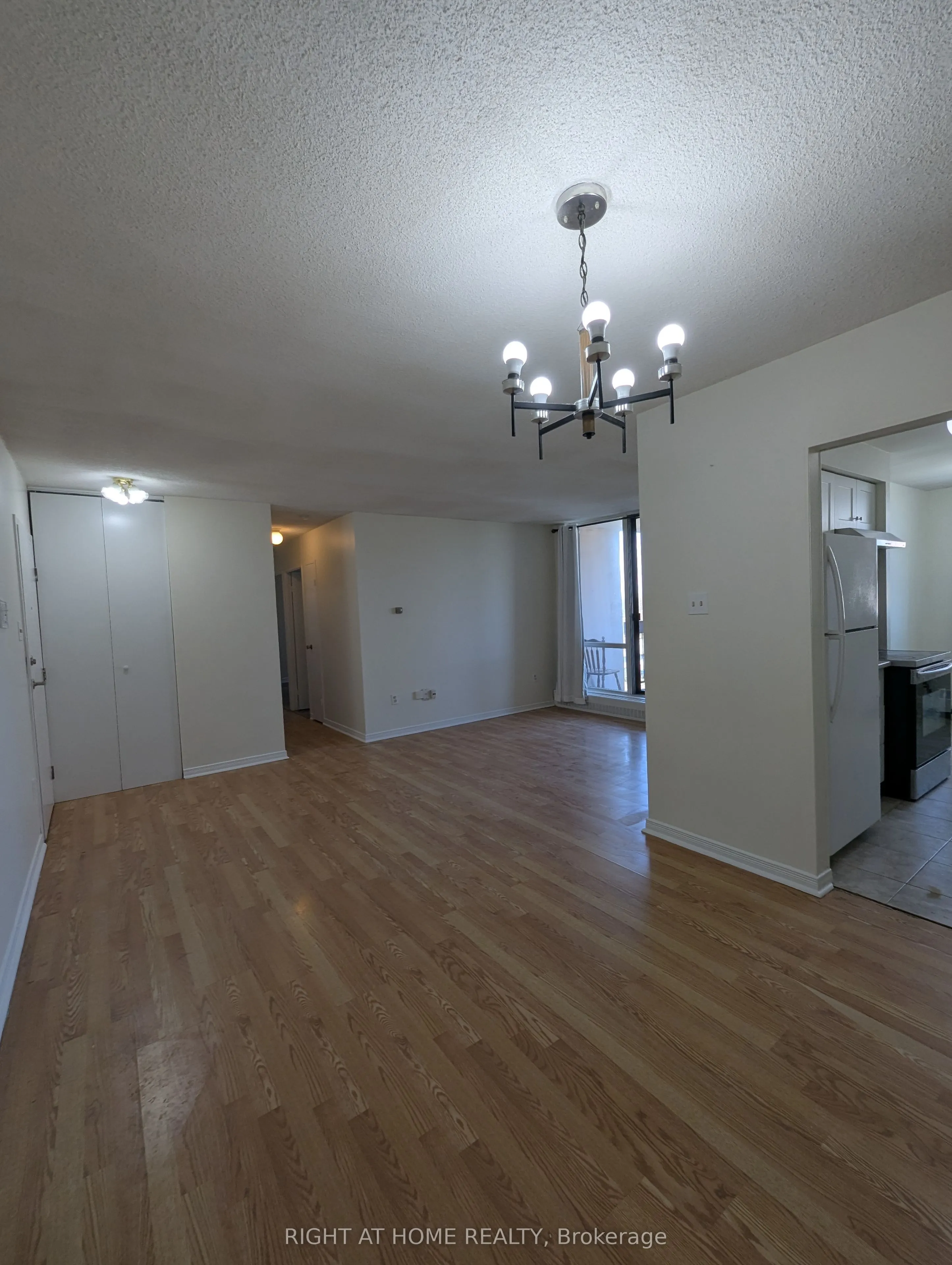 1615 Bloor Street N #708