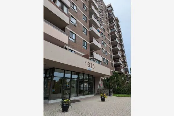 1615 Bloor Street N #708