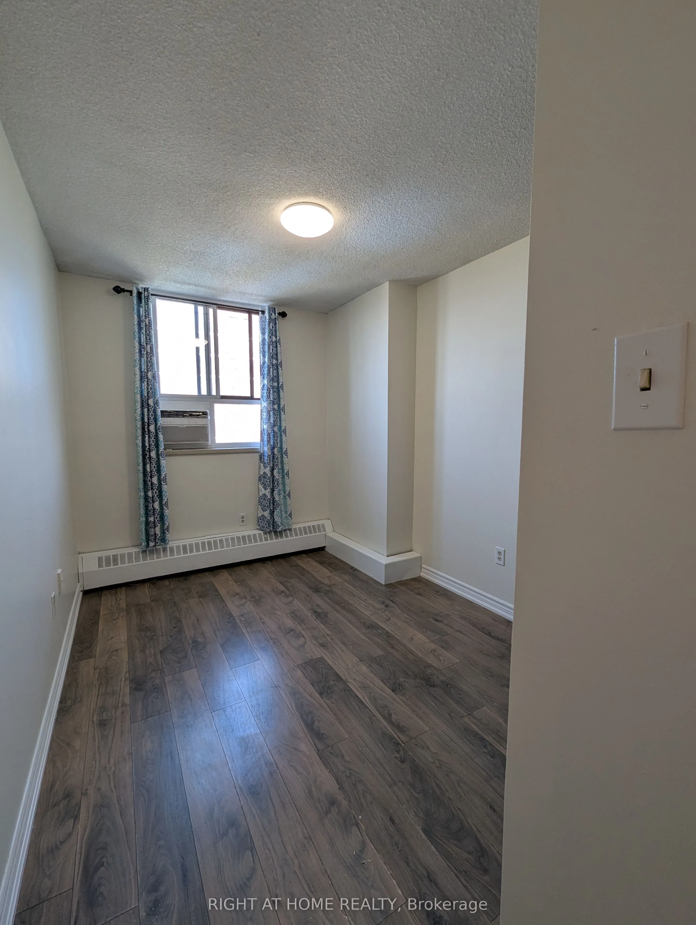 1615 Bloor Street N #708