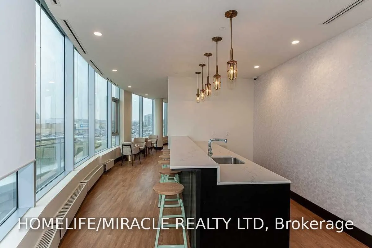 2520 Eglinton Avenue W #701
