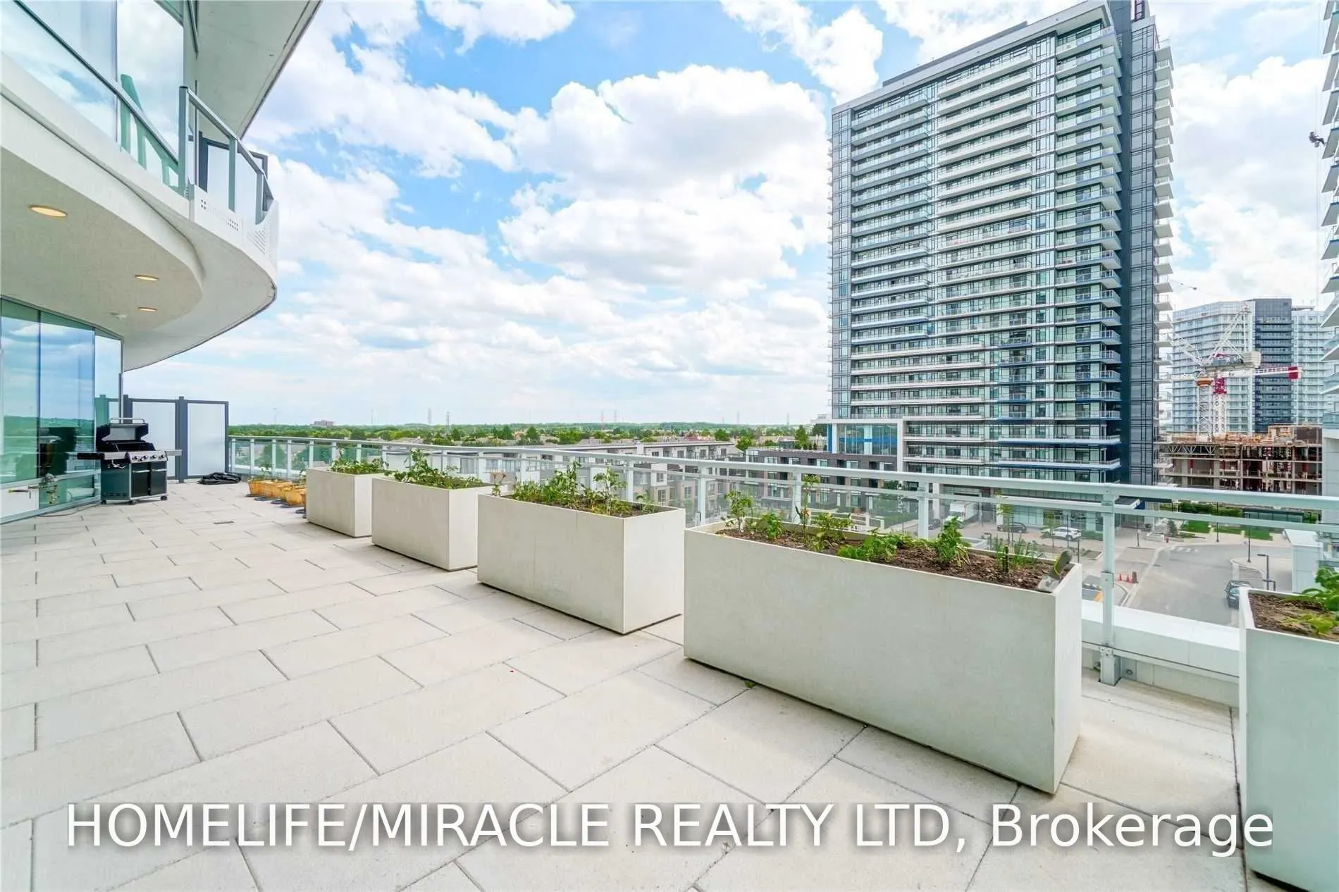 2520 Eglinton Avenue W #701