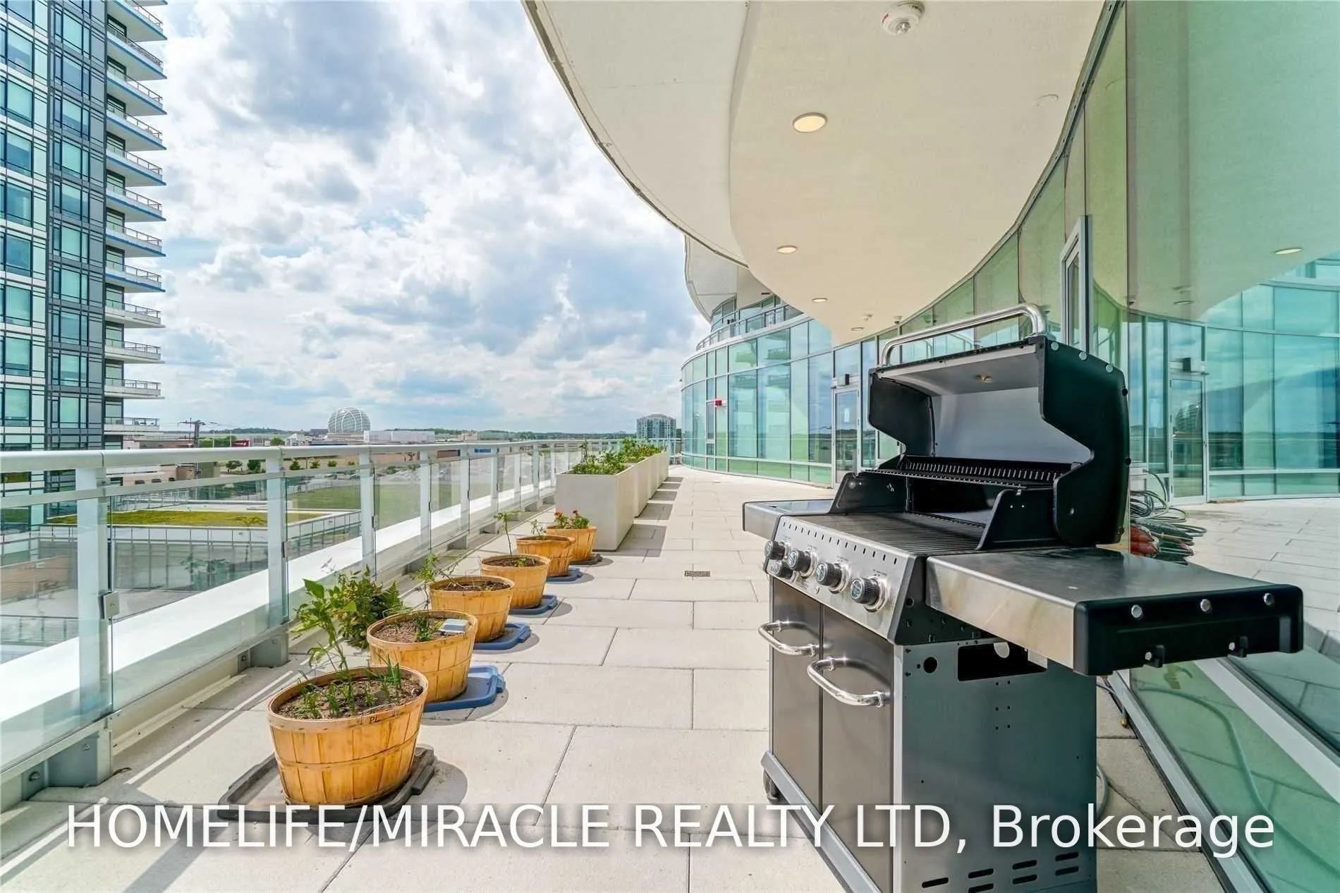 2520 Eglinton Avenue W #701
