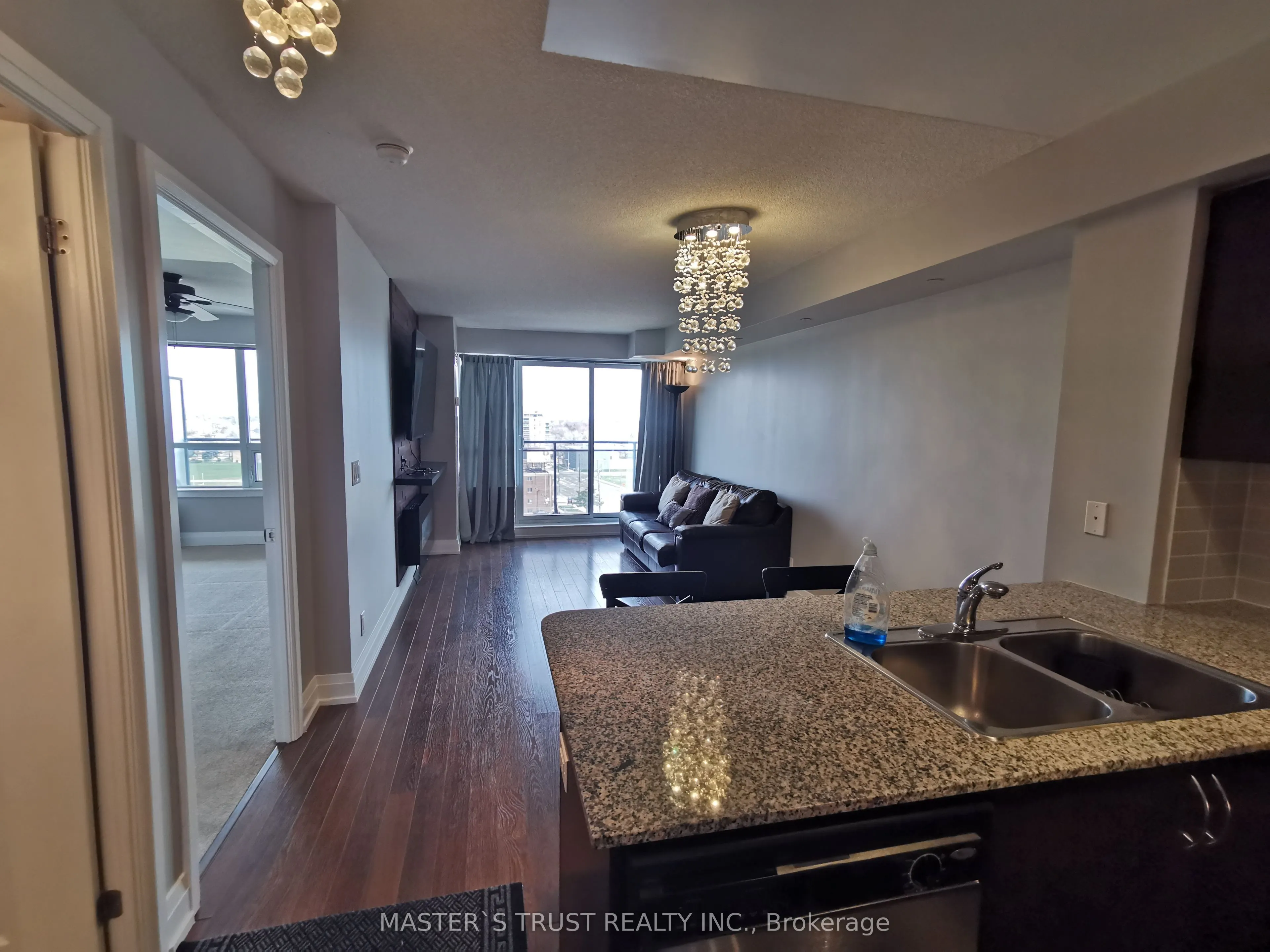 1060 Sheppard Avenue W #807