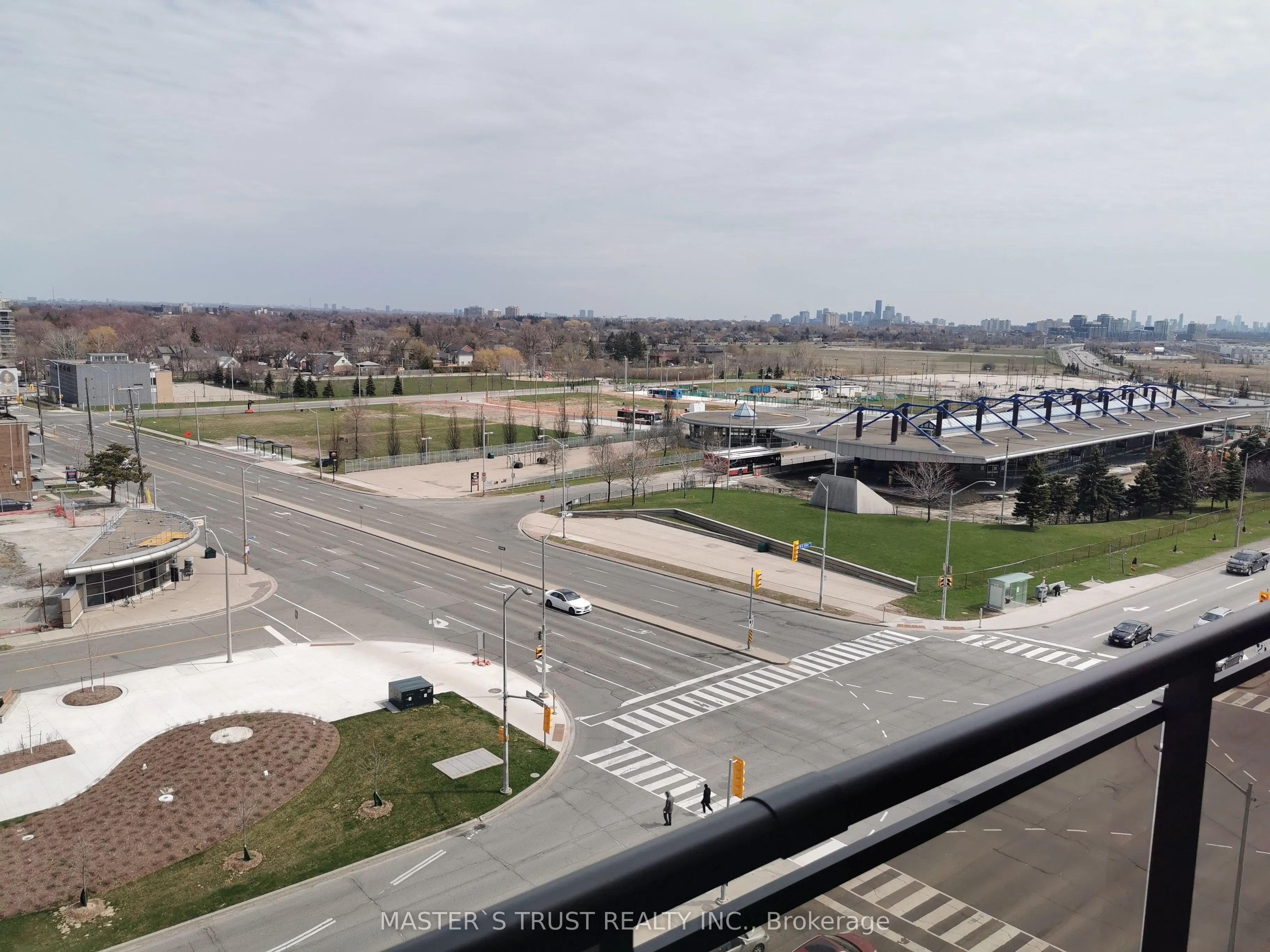 1060 Sheppard Avenue W #807
