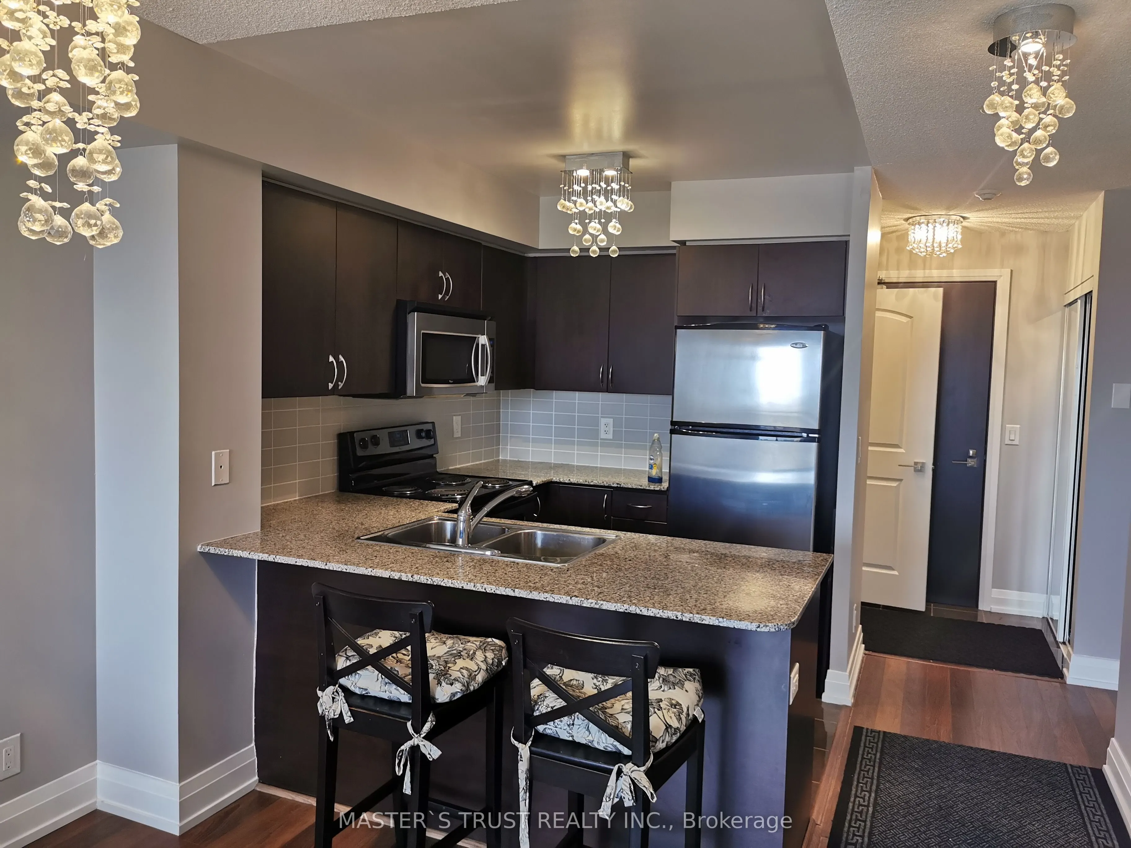 1060 Sheppard Avenue W #807