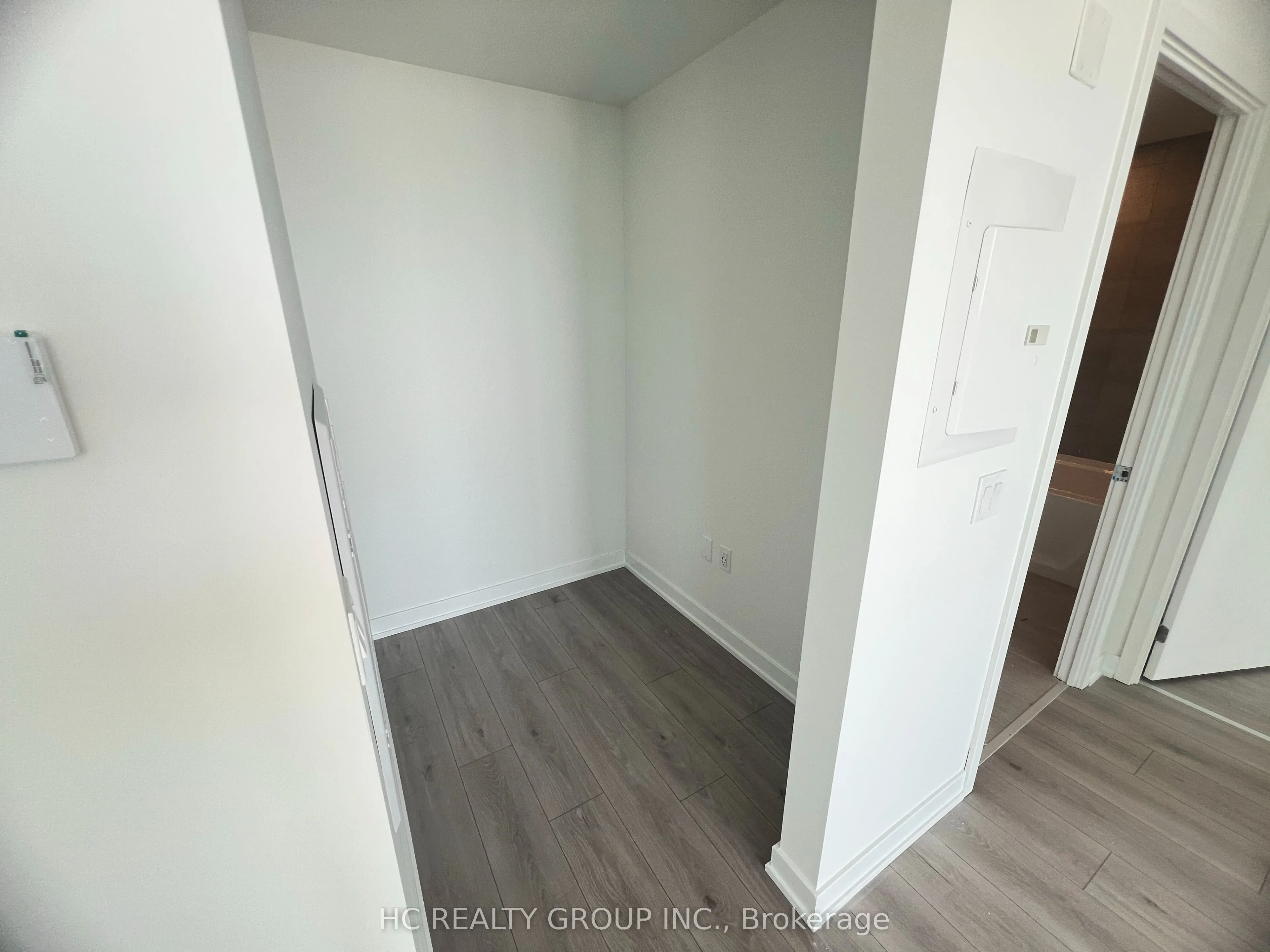 1 Fairview Road E #2502