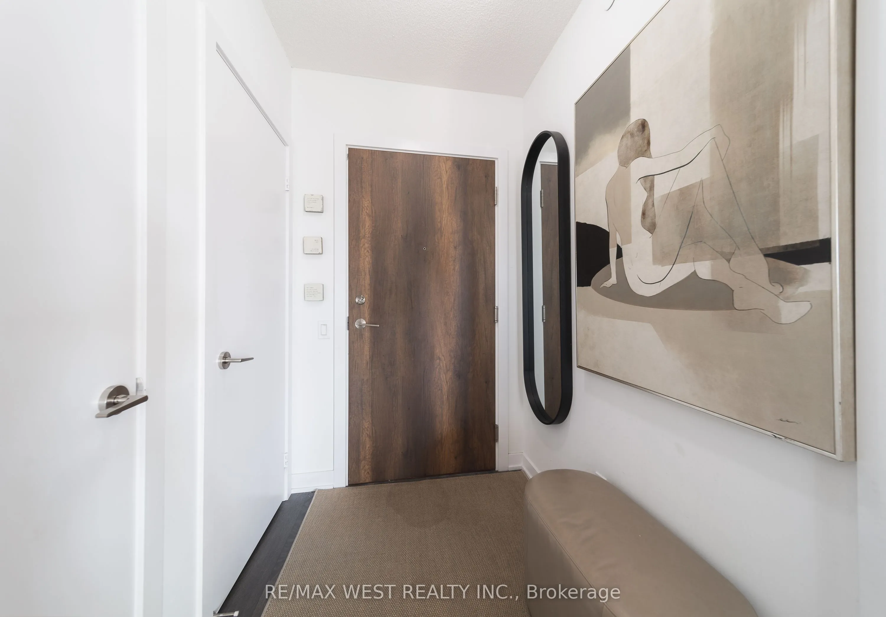 251 Manitoba Street #706
