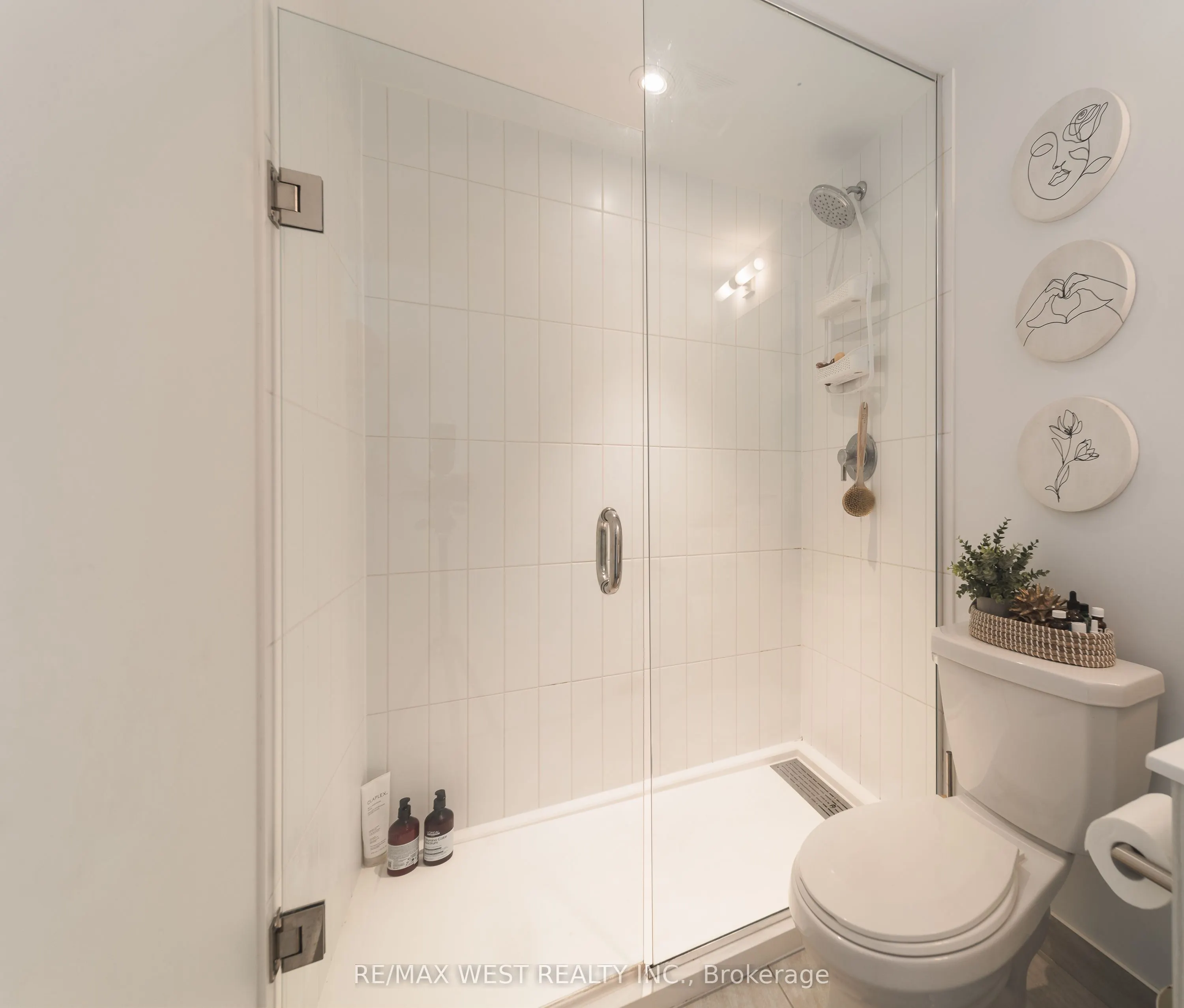 251 Manitoba Street #706