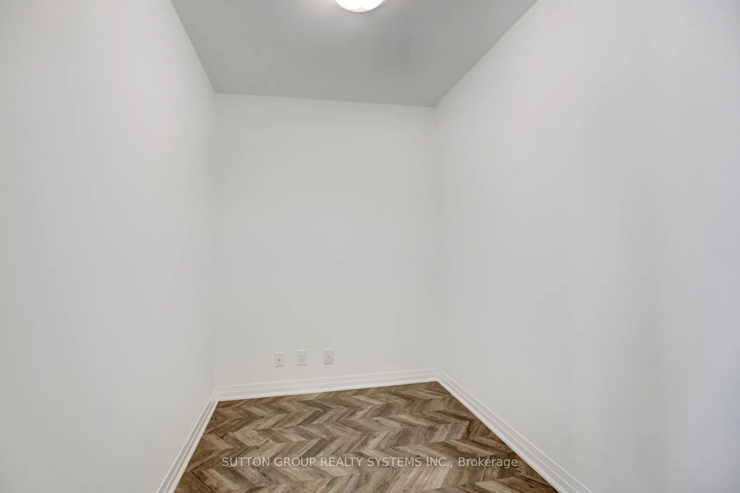 1105 Leger Way #301